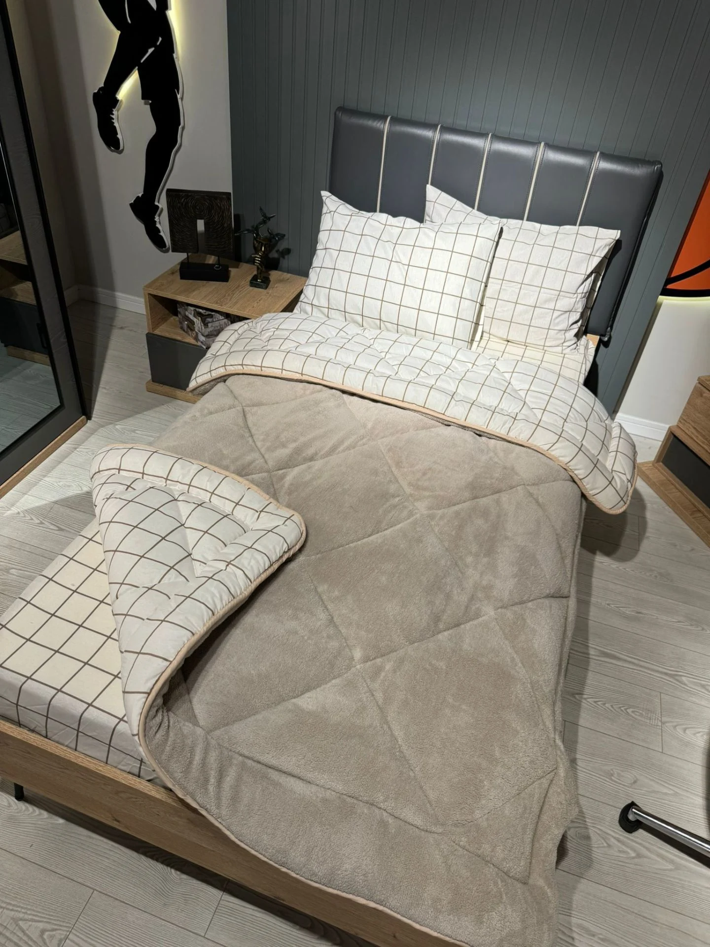 Krem Kare Tek Kişilik Welsoft Pufidik Uyku Seti Love (Lastikli Çarşaflı)