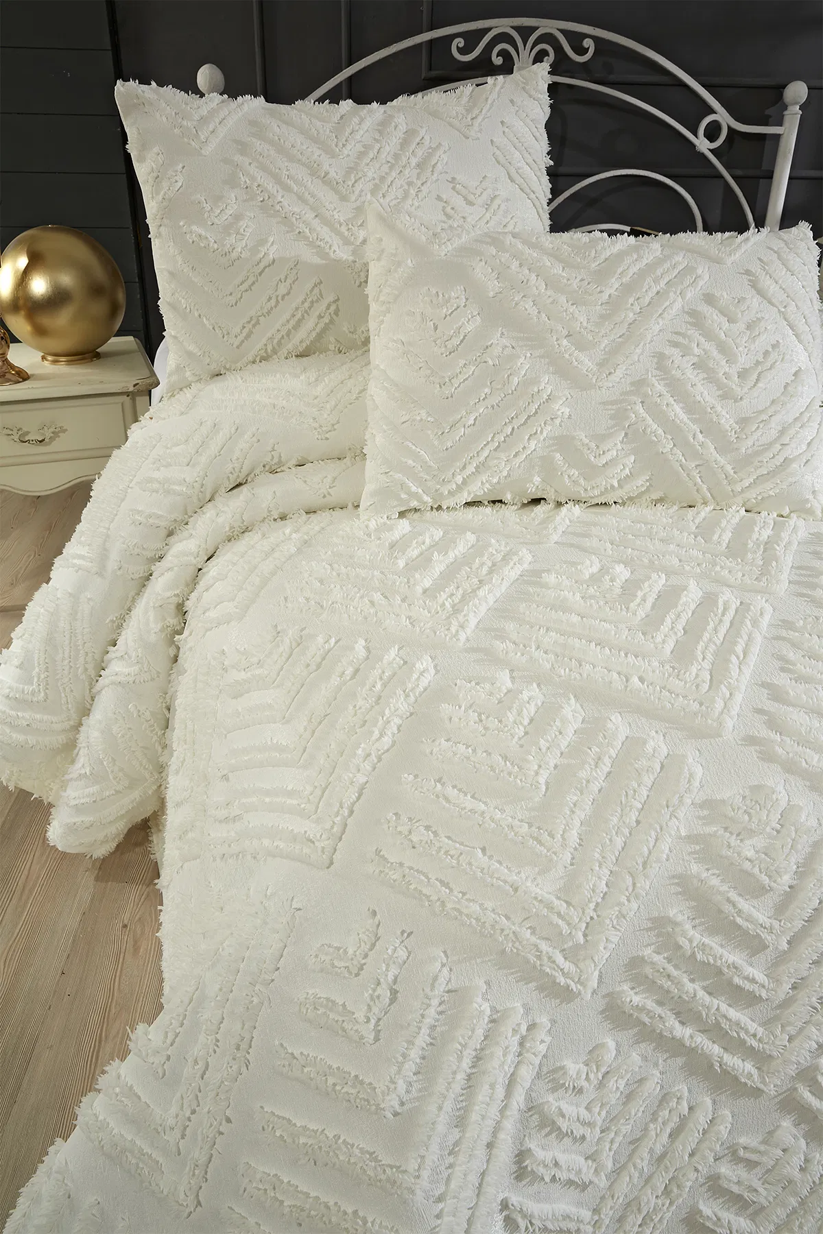 Mine 3 Parça Çift Kişilik Pike Takımı 