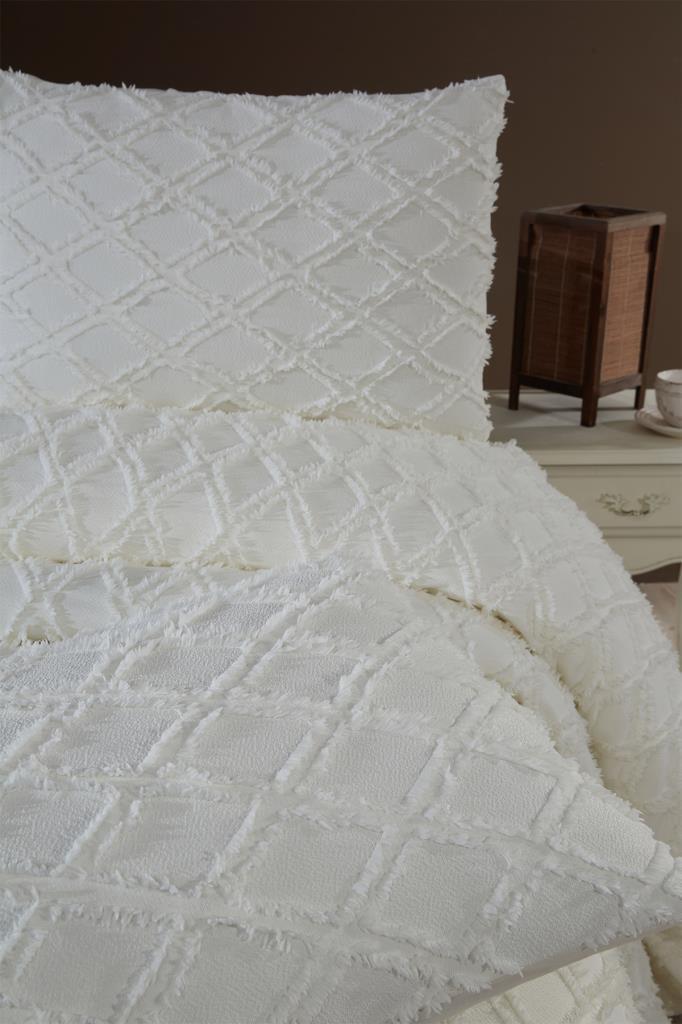 Vildan 3 Parça Çift Kişilik Pike Takımı