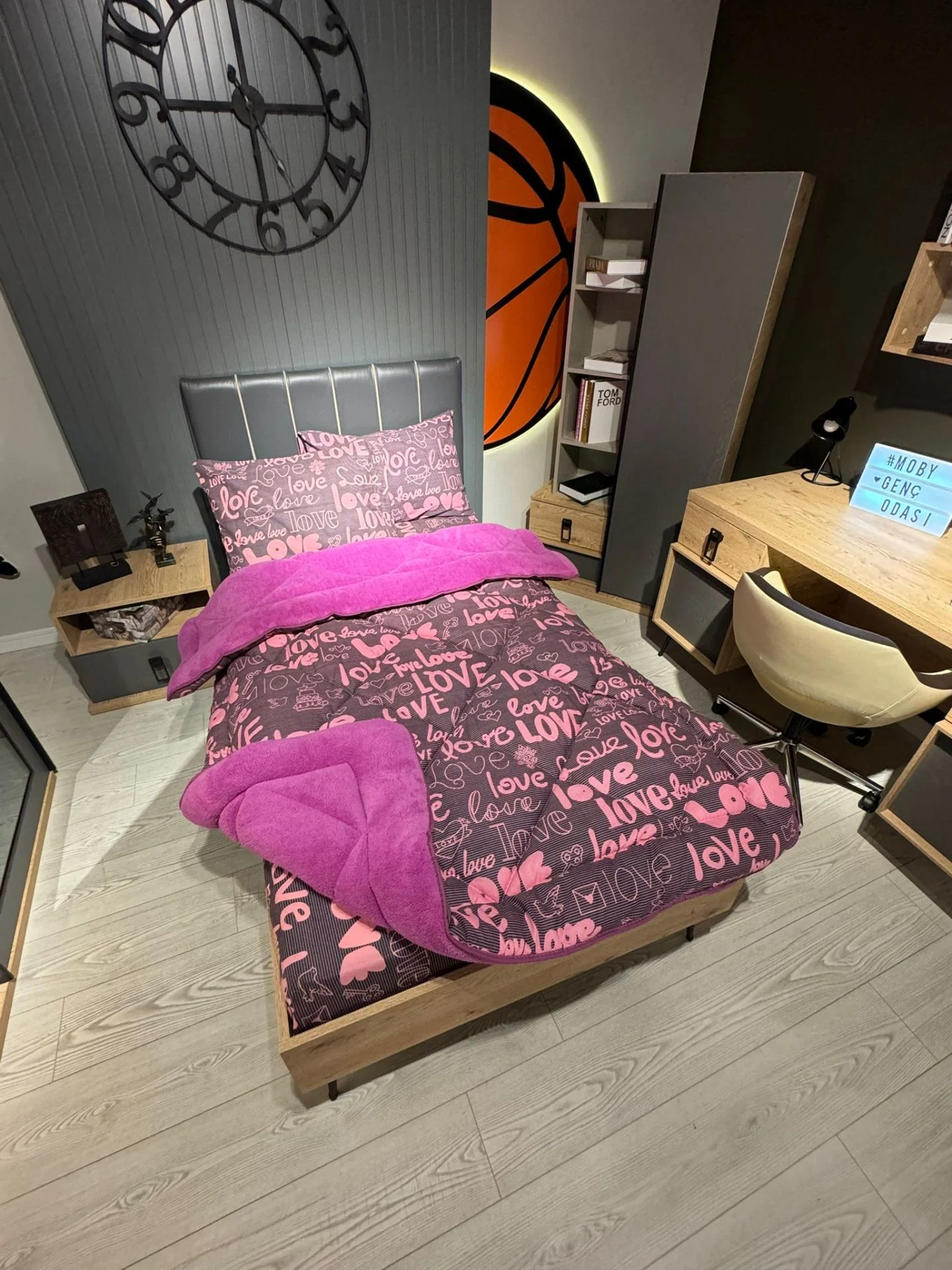 Love Tek Kişilik Welsoft Pufidik Uyku Seti  (Lastikli Çarşaflı)