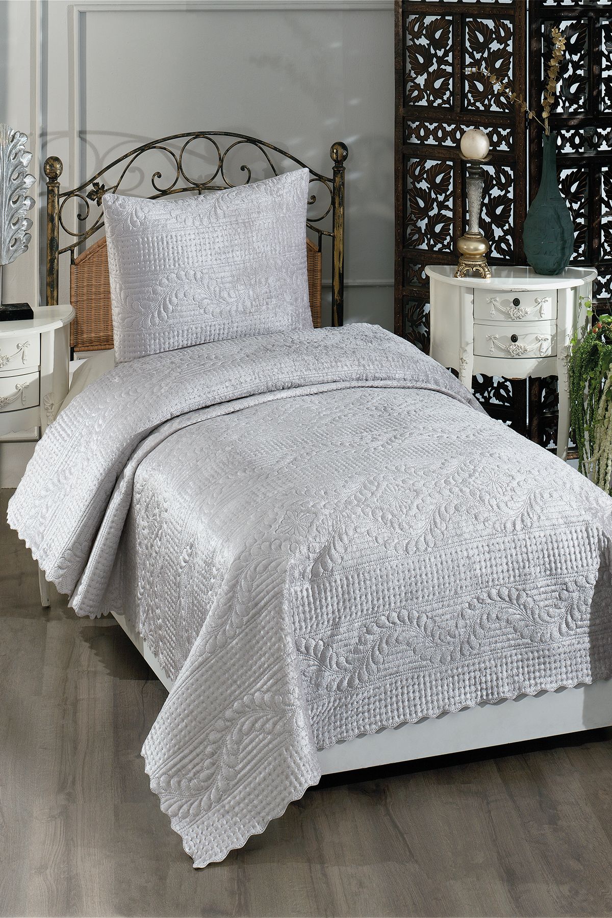 Velica Tek Kişilik Kadife Yatak Örtüsü  - Gri