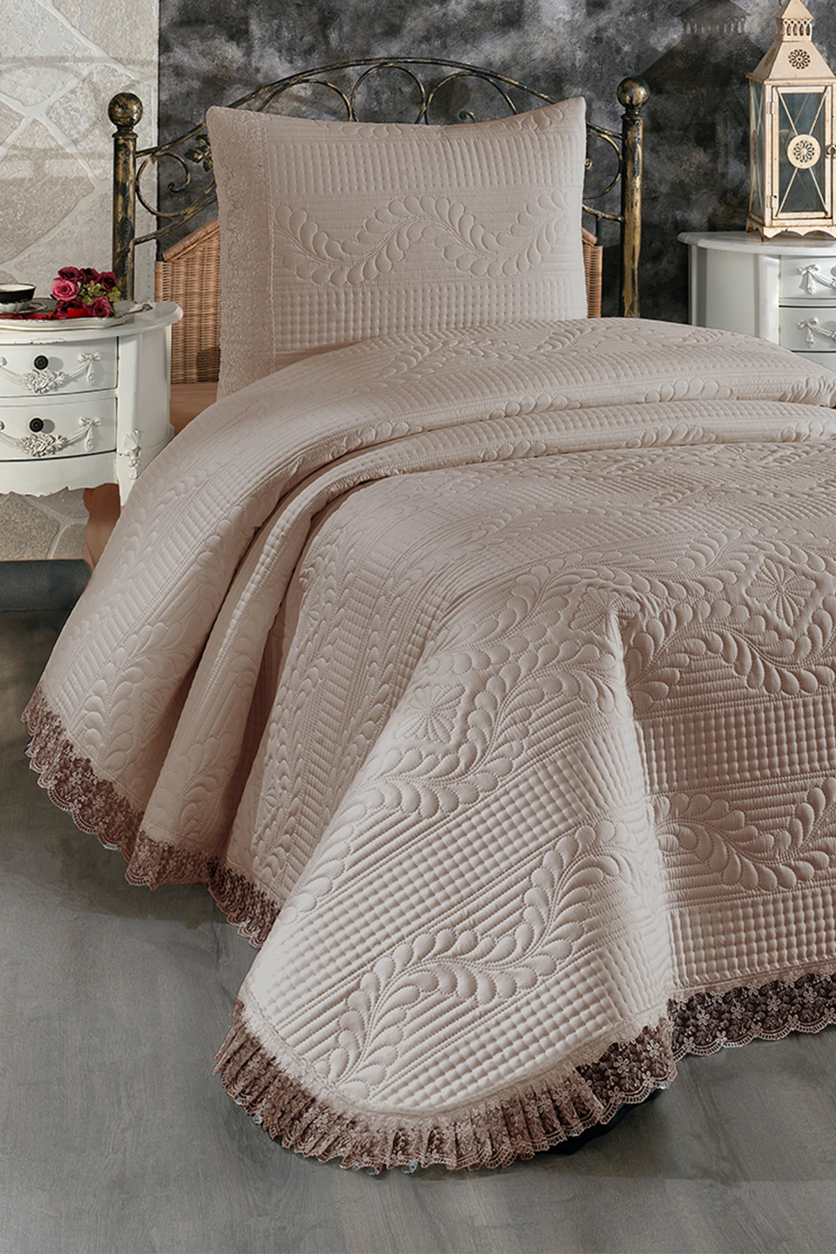 Siena Tek Kişilik Dantelli Yatak Örtüsü  - Bej