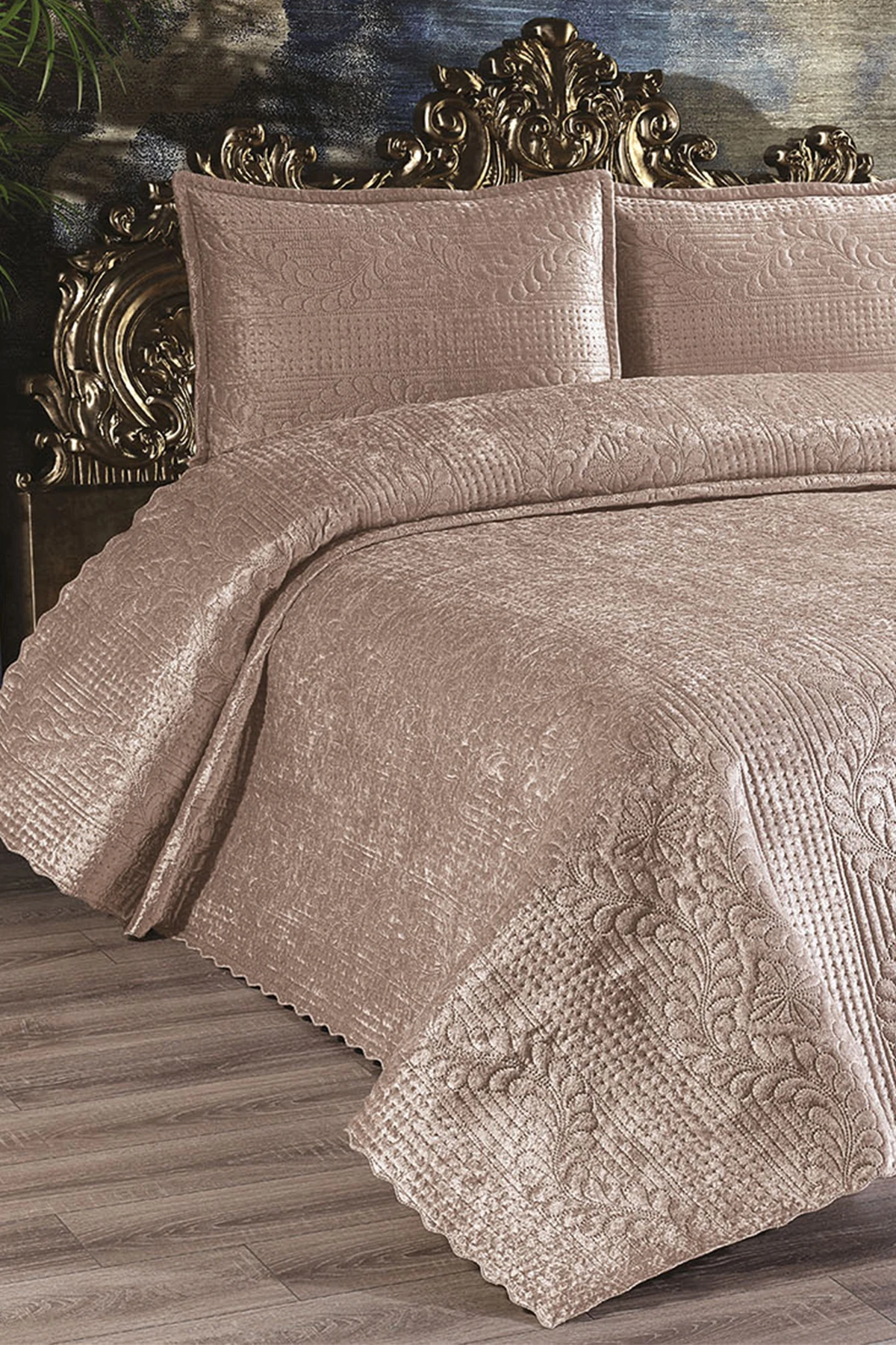 Velica Çift Kişilik Kadife Yatak Örtüsü - Bej