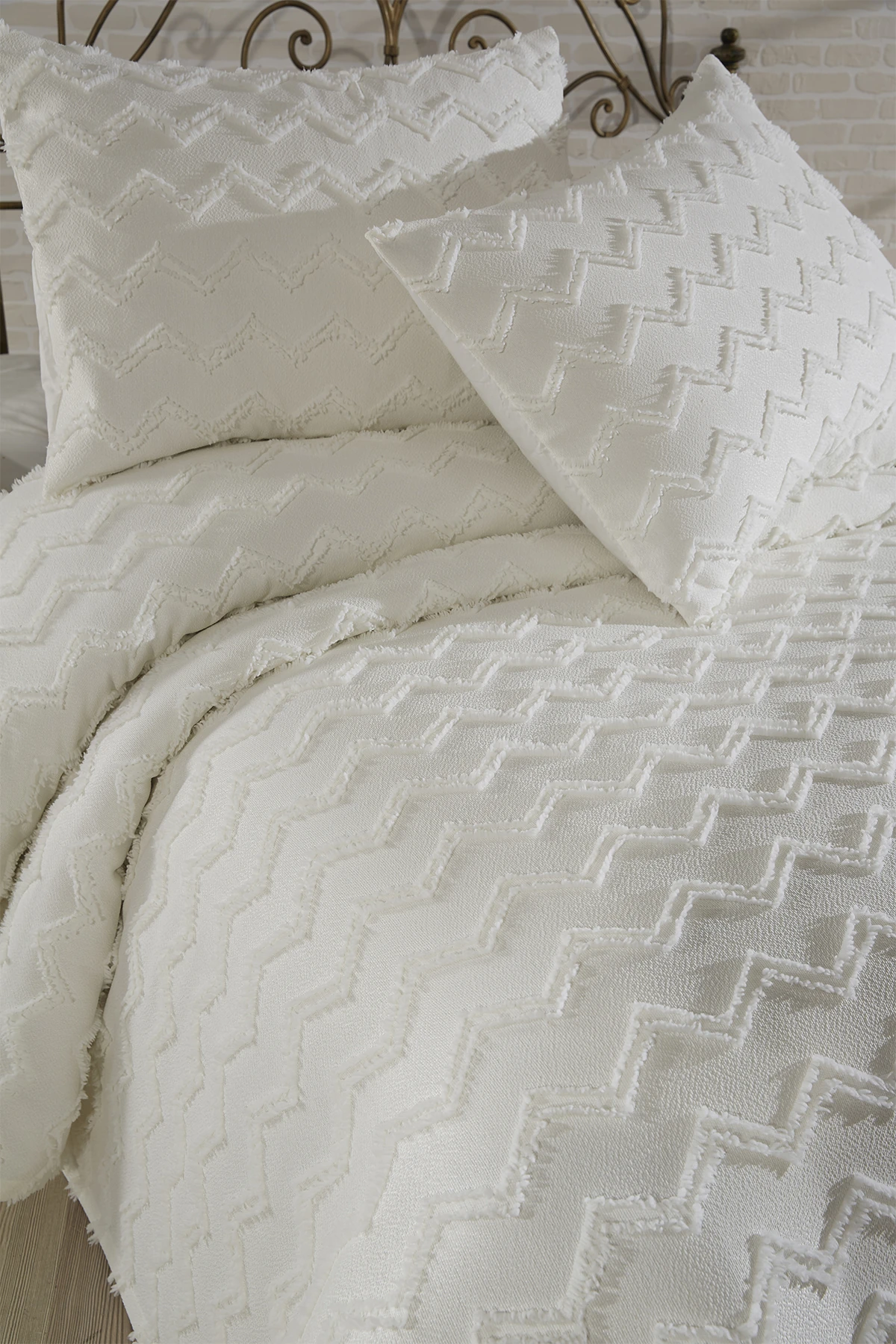 Lidya 3 Parça Çift Kişilik Pike Takımı Krem