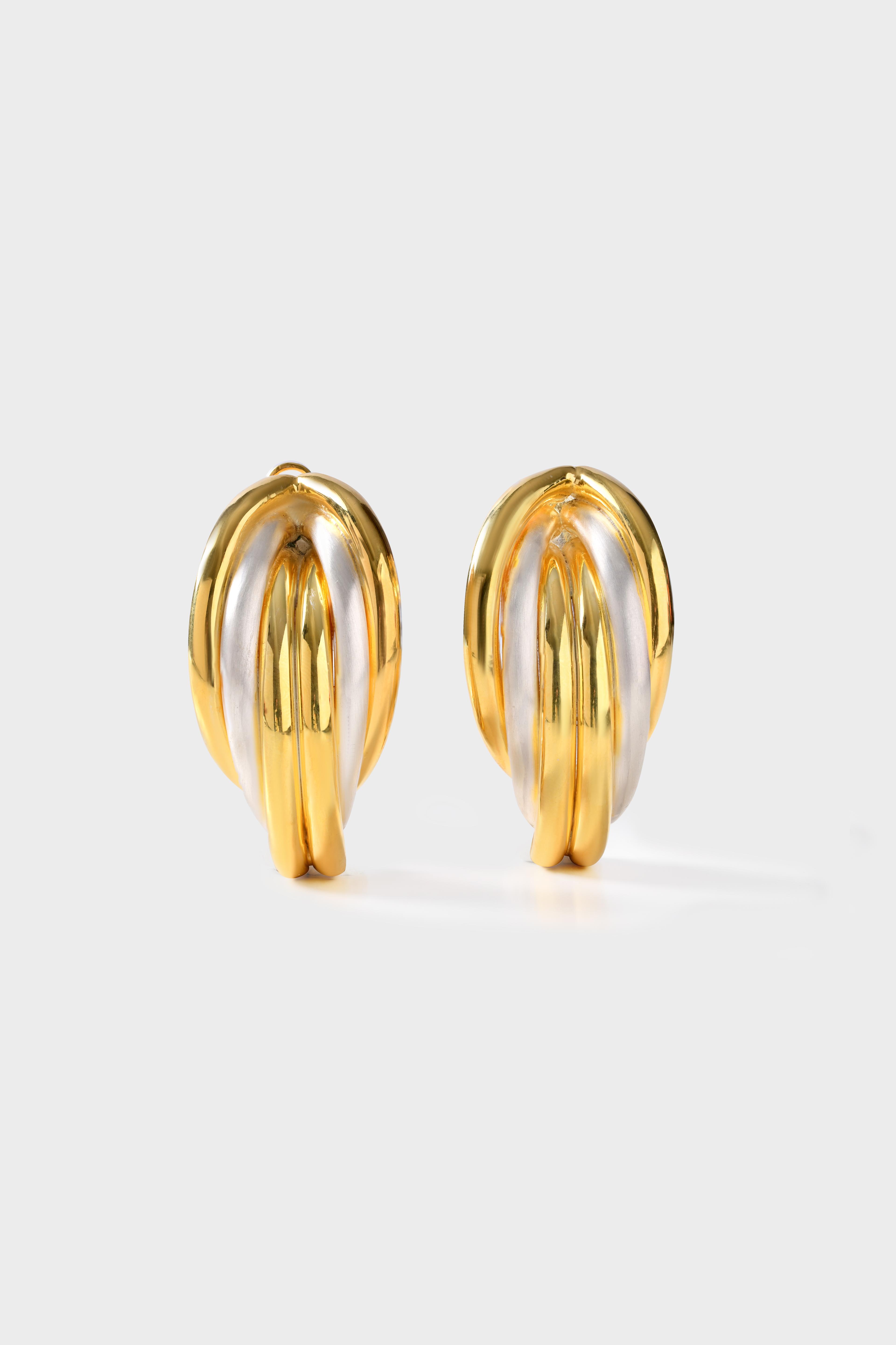 HUGE PIPE EARRINGS - GOLD