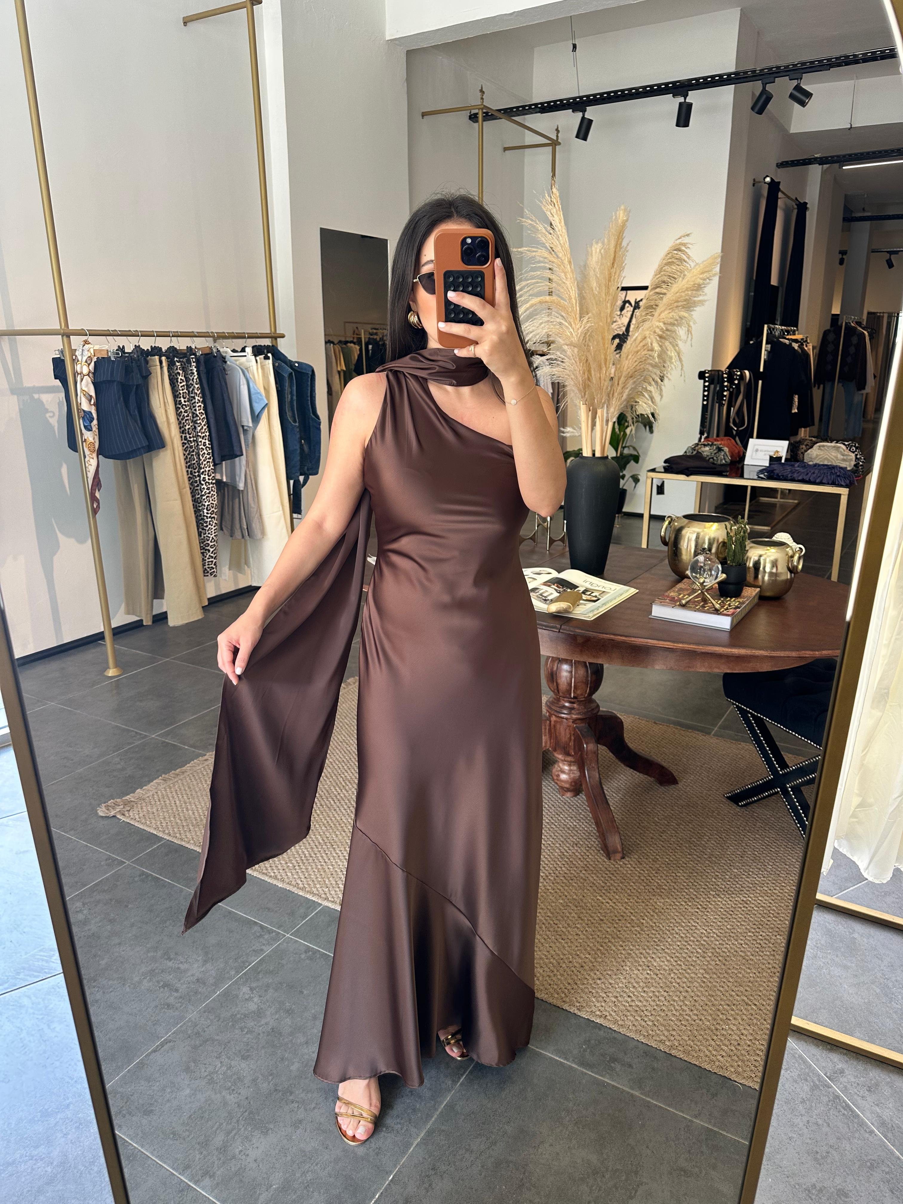 2852 Kahve Saten Elbise