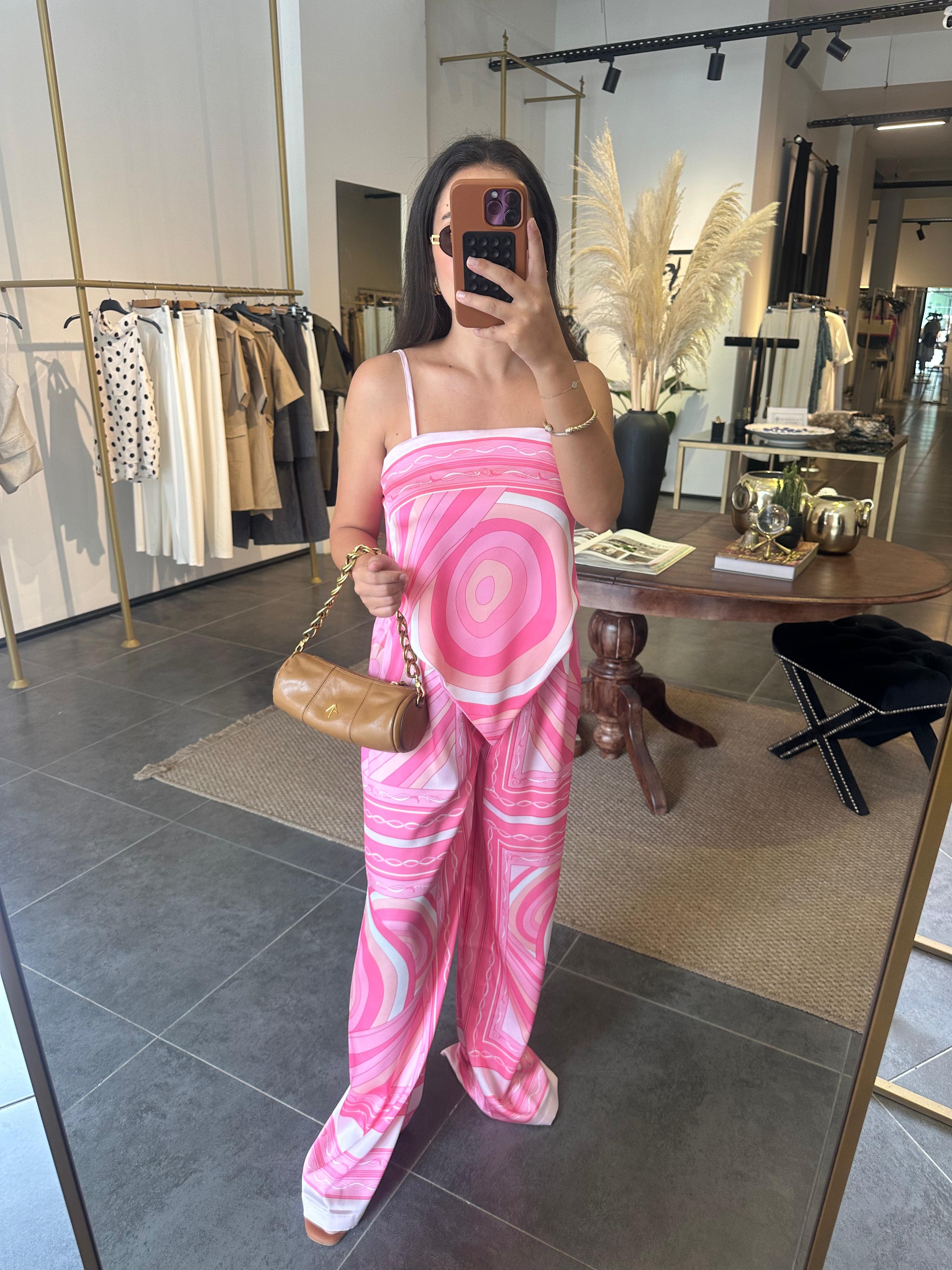 2925 Pembe Takım