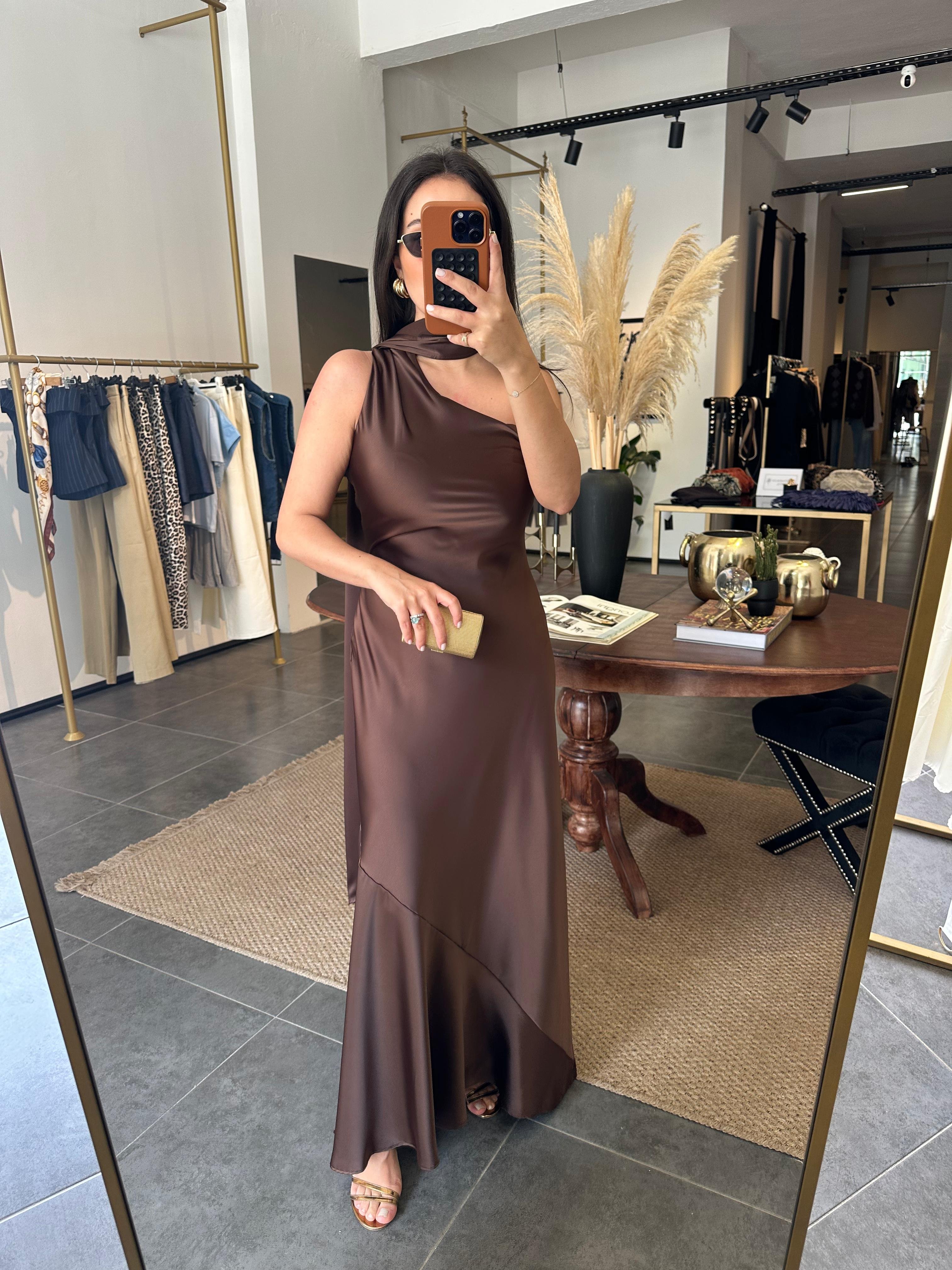 2852 Kahve Saten Elbise