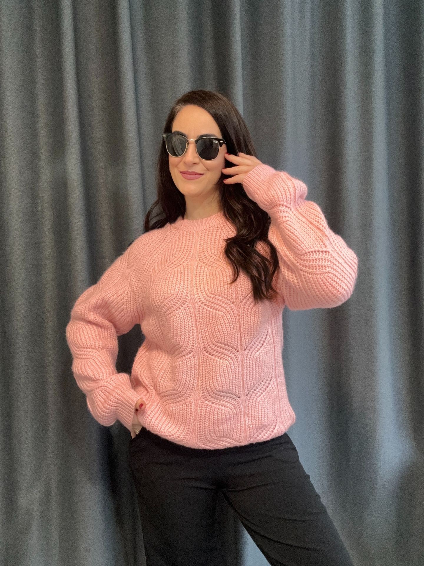 PEMBE YAPRAK DESENLİ YUMOŞ KAZAK