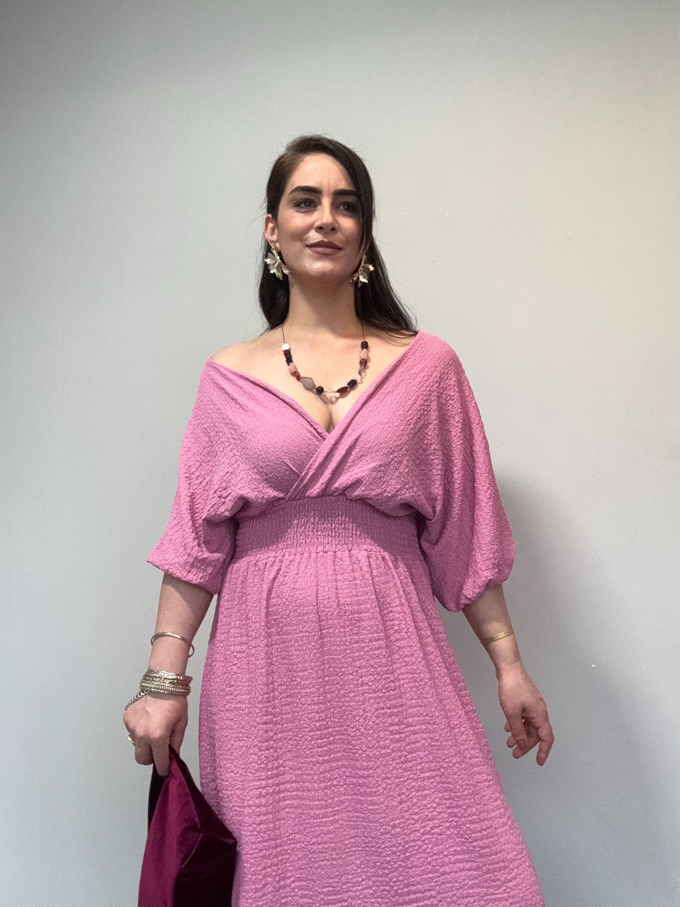 KRUVAZE YAKA BELİ LASTİKLİ PEMBE ELBİSE