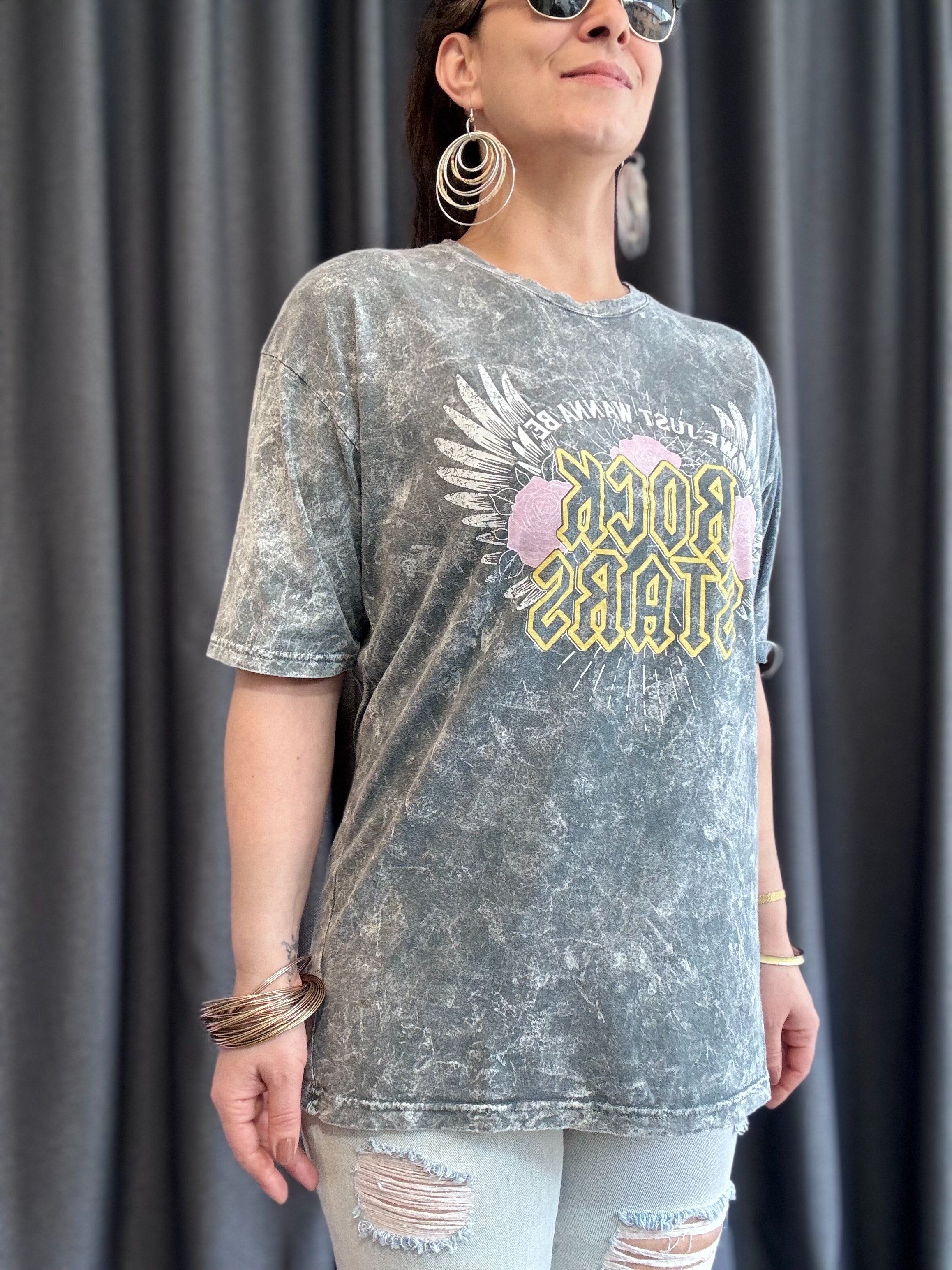 YIKAMALI YAZI BASKILI GRİ BERSHKA TSHİRT