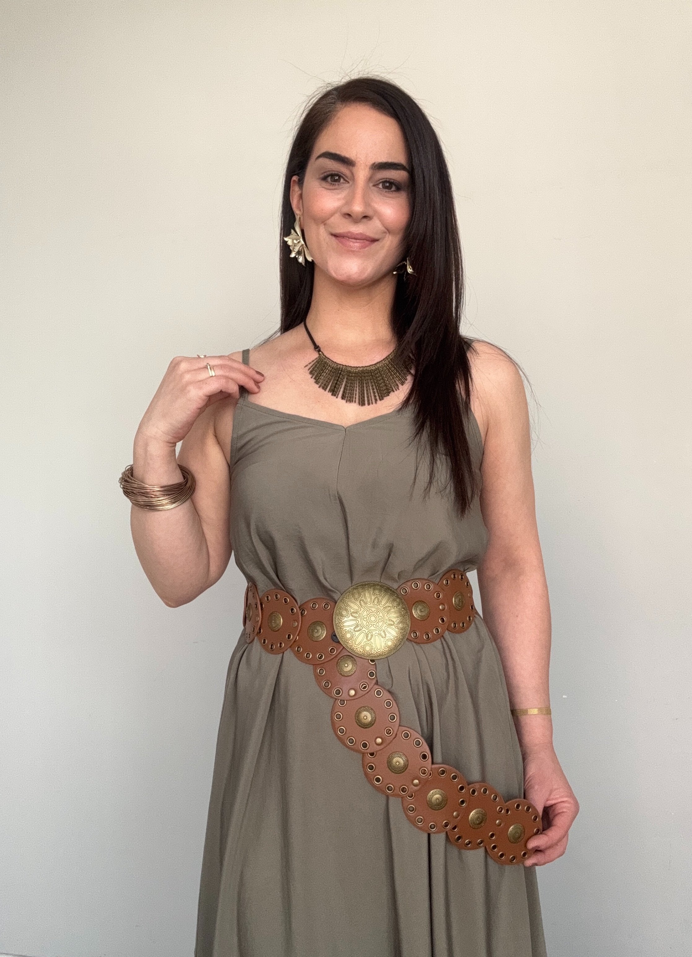 TENCEL KUMAŞ ASANSÖR ASKILI SALAŞ HAKİ ELBİSE