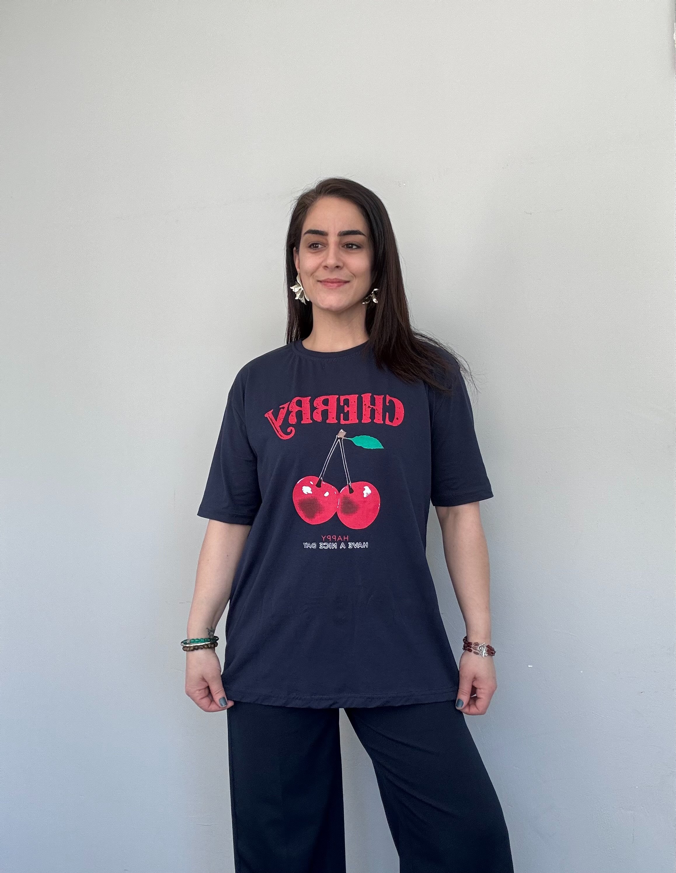 KİRAZ BASKILI BİSİKLET YAKA LACİVERT TSHİRT