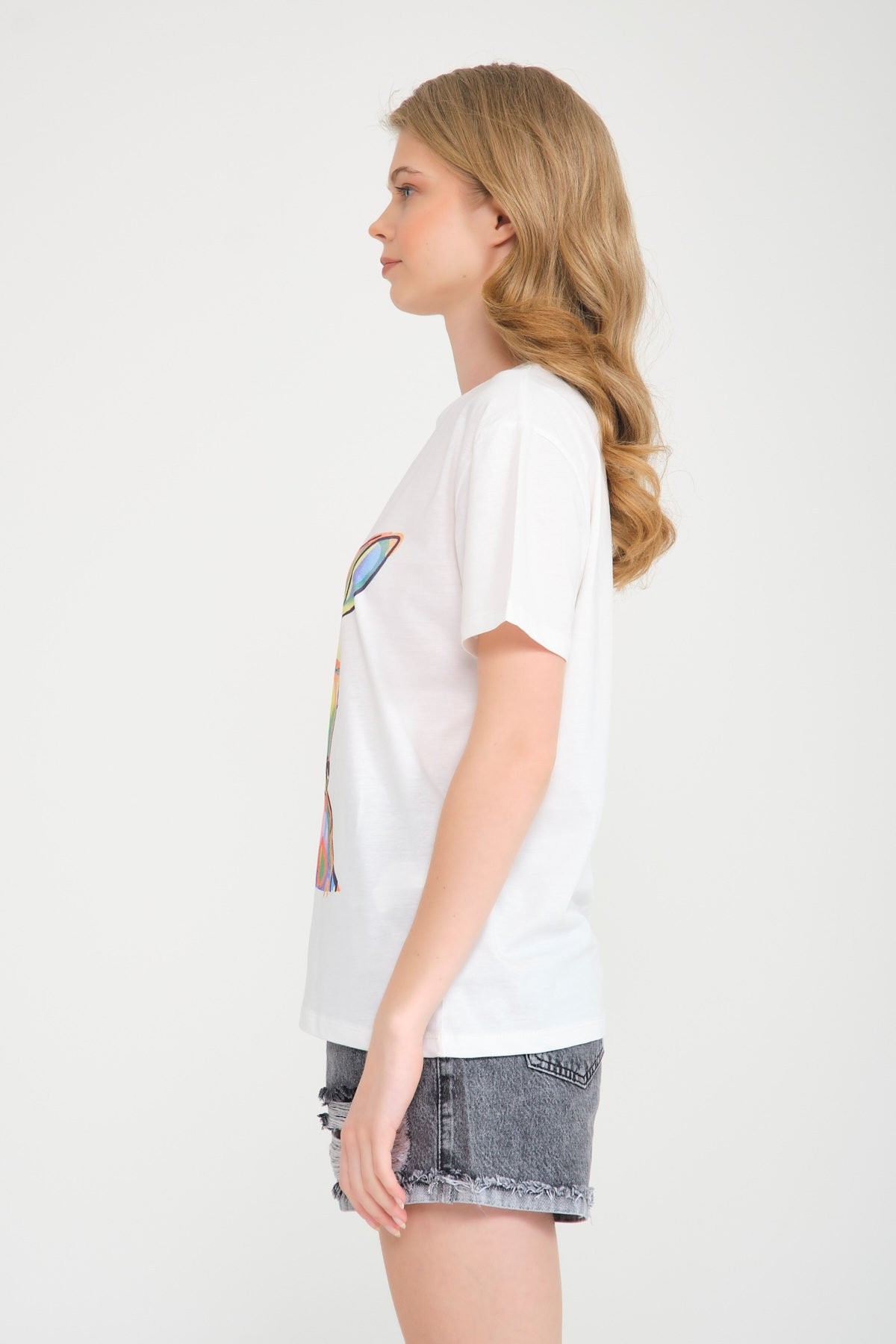 Beyaz Pamuklu Bambi Baskılı Tshirt