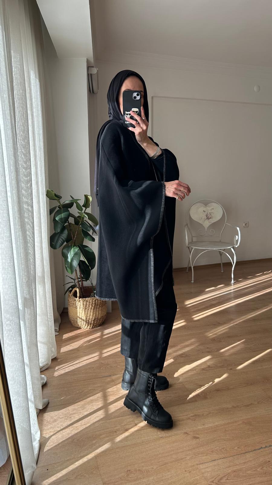 ORJ MARKA CEPLİ YÜN PANÇO