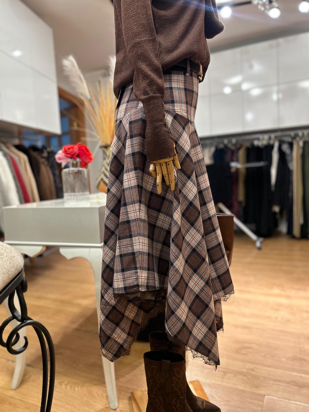 UCU DANTEL KEMERLİ ASİMETRİK ETEK