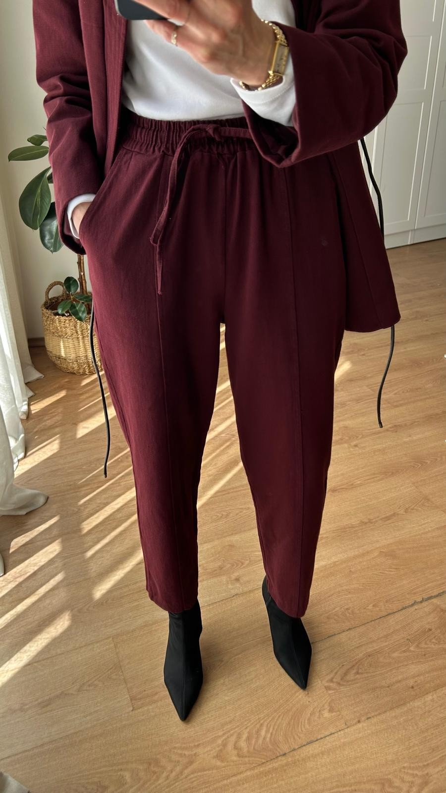 BORDO HAVUÇ MODEL PANTOLON