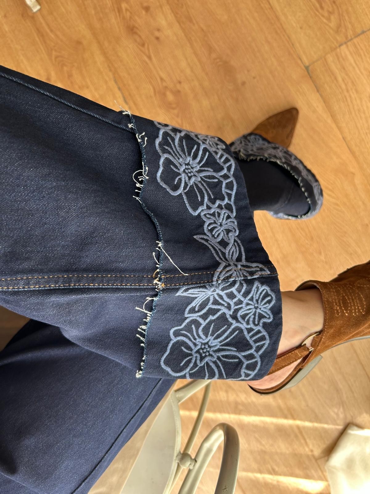 DUBLE NAKIŞLI JEAN PANTOLON