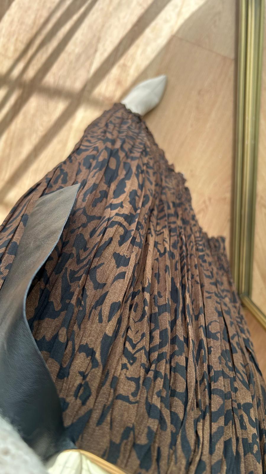 KIRASLI LEO DESEN ETEK