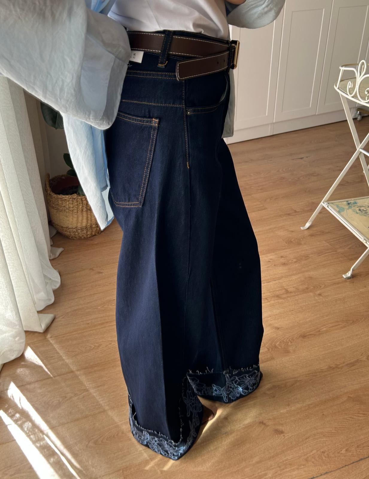 DUBLE NAKIŞLI JEAN PANTOLON