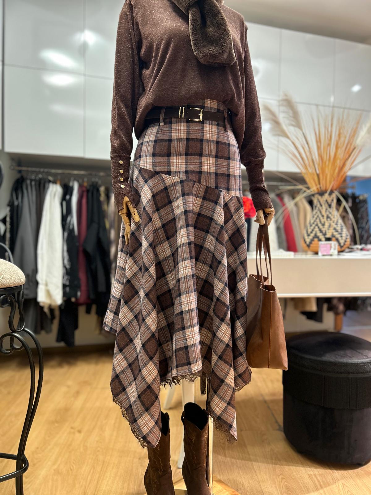 UCU DANTEL KEMERLİ ASİMETRİK ETEK