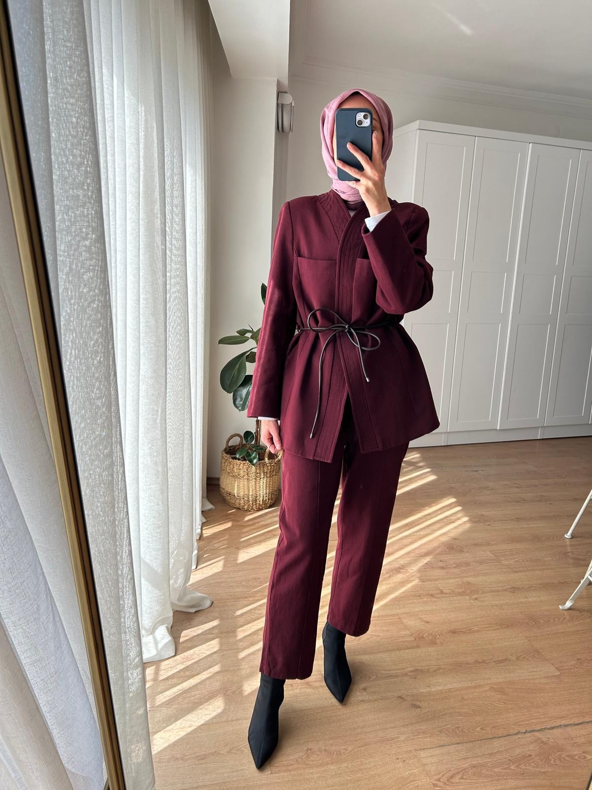BORDO HAVUÇ MODEL PANTOLON