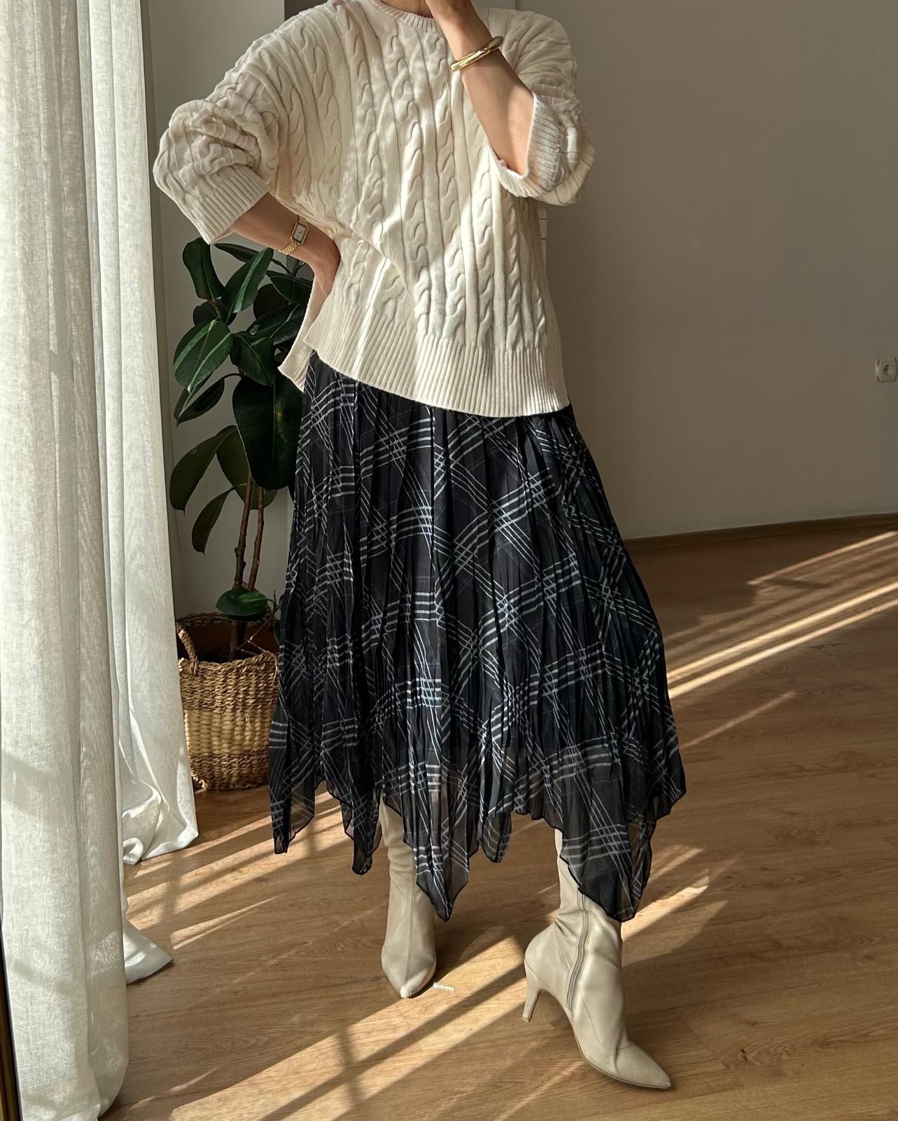 KARELİ ASİMETRİK ŞİFON ETEK