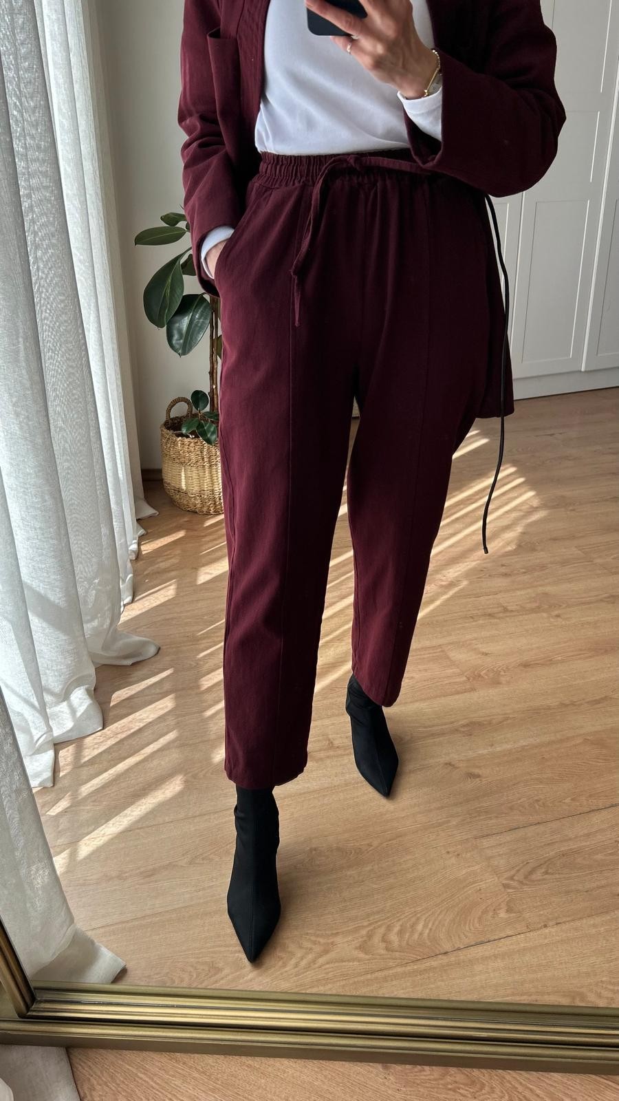 BORDO HAVUÇ MODEL PANTOLON