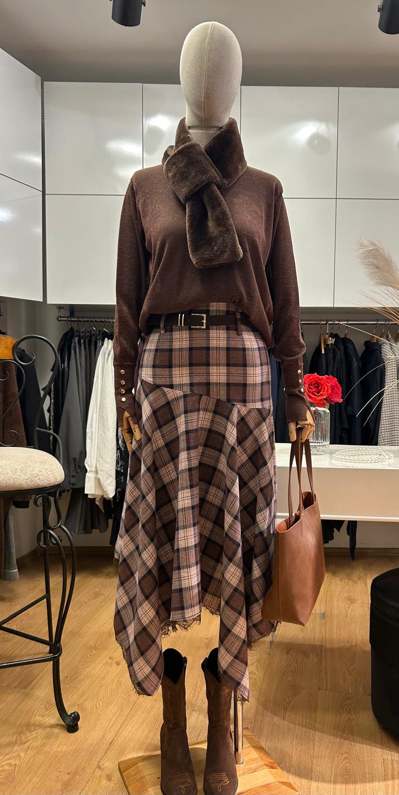 UCU DANTEL KEMERLİ ASİMETRİK ETEK