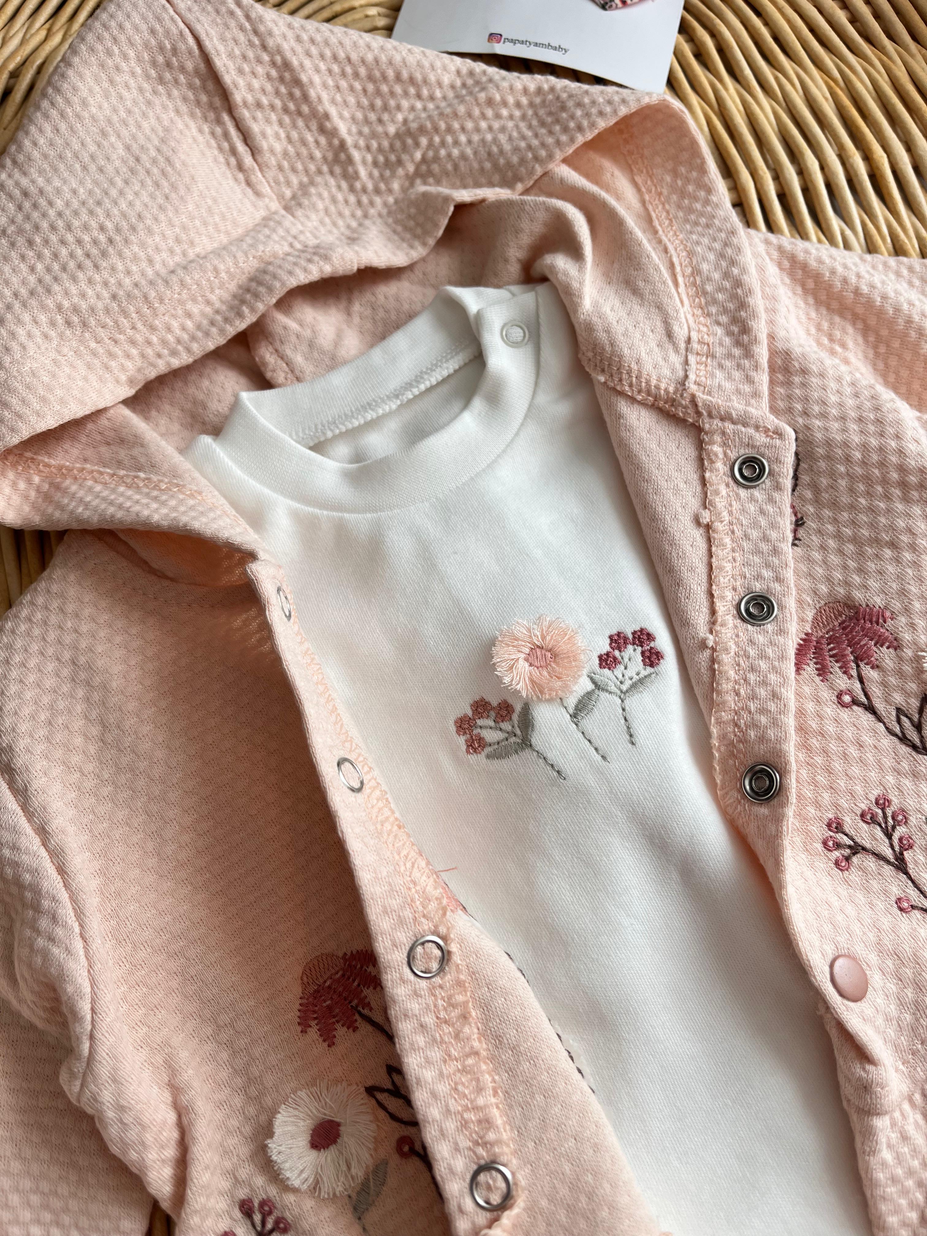 Nakış Çiçek Detay Kapüşonlu Çıtçıtlı Body ve Alt 3'lü Takım