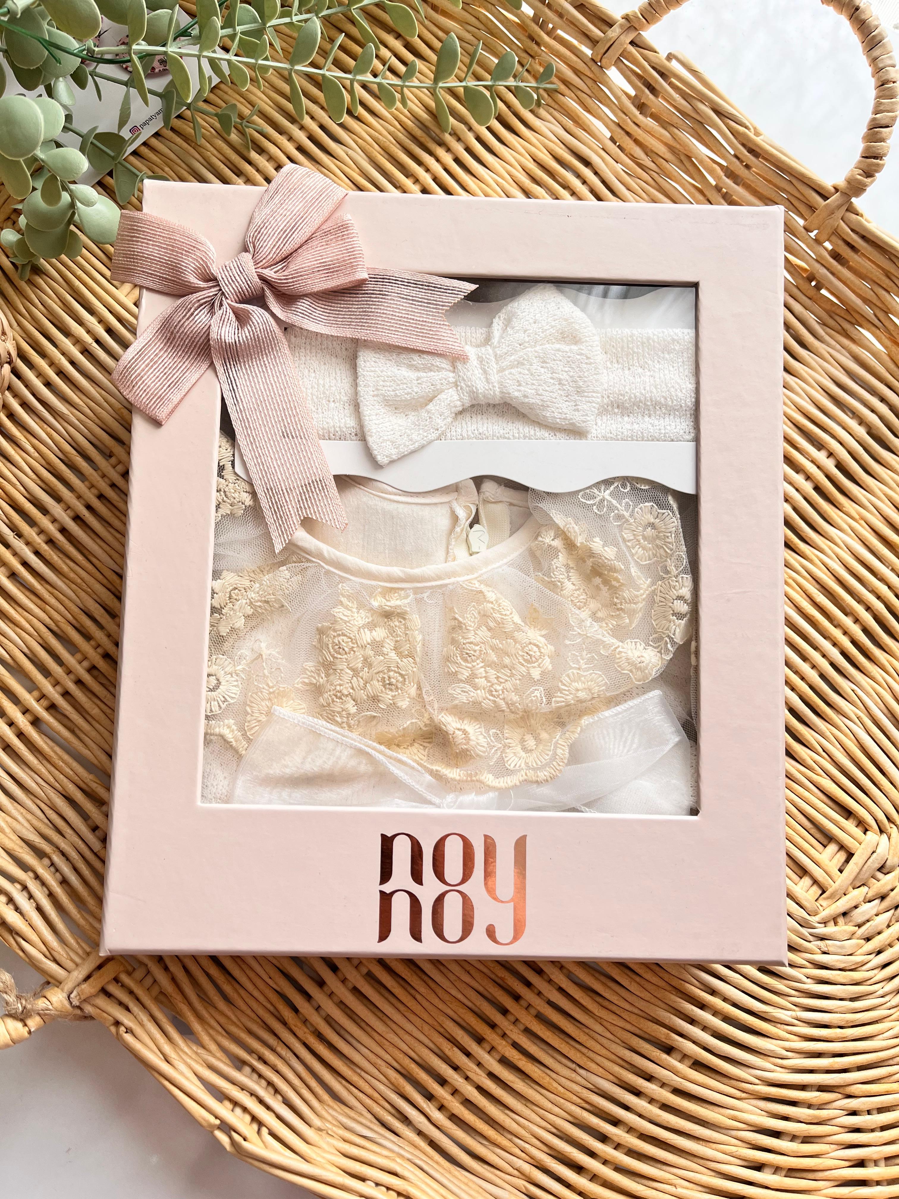 Premium Güpürlü Elbise Çorap Bandana Külot 3'lü Takım Özel Kutulu Set