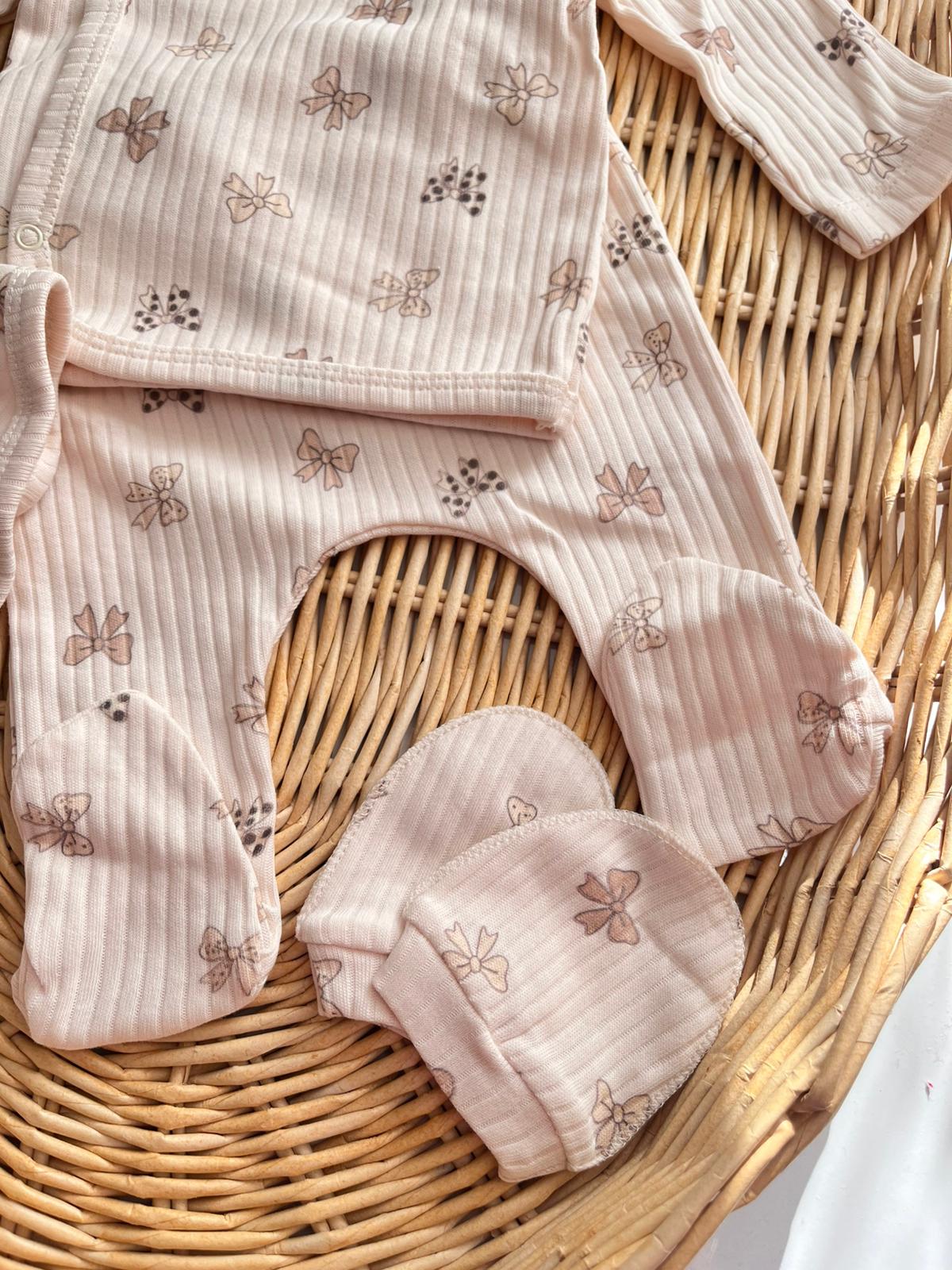 %100 Pamuk Kurdele Desen Omuz Detaylı 5'li Yenidoğan Set Kahve