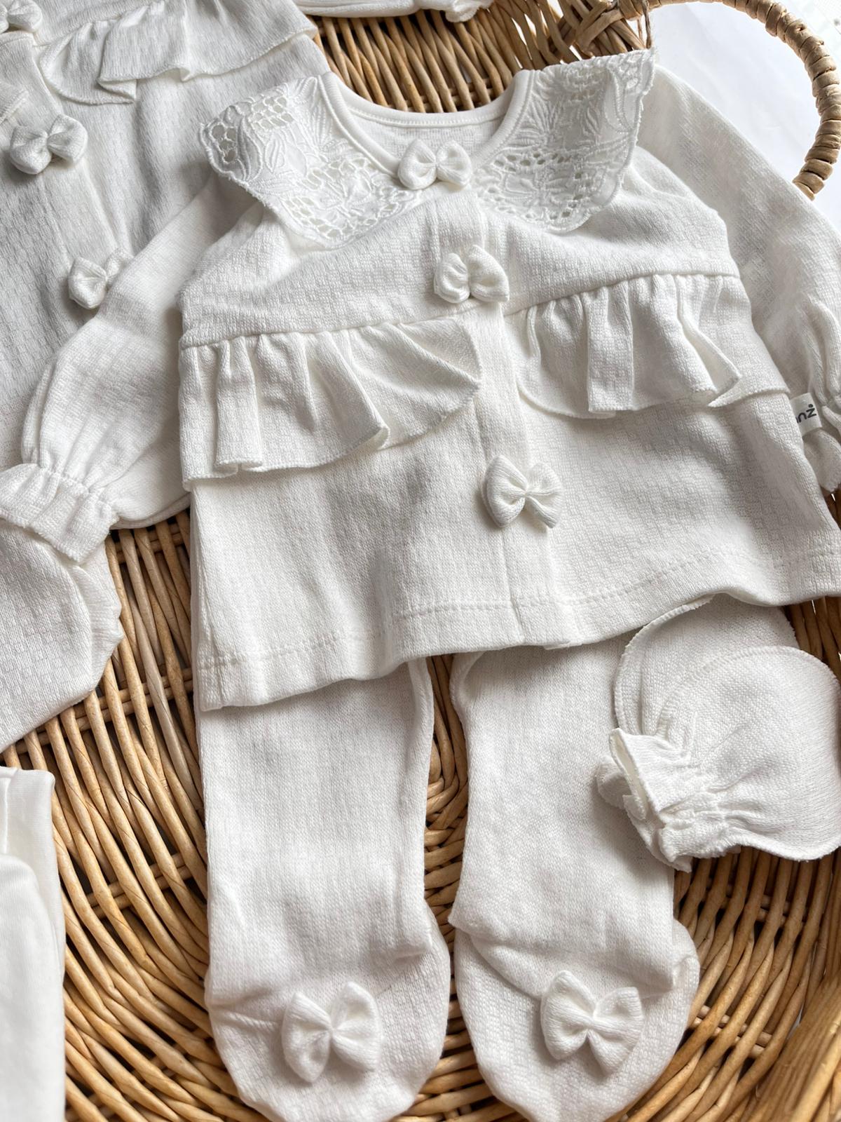 %100 Pamuk Fisto Yaka Fırfır Detaylı 10 Parça Yenidoğan Set