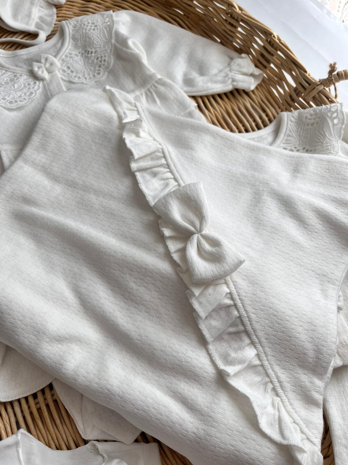 %100 Pamuk Fisto Yaka Fırfır Detaylı 10 Parça Yenidoğan Set