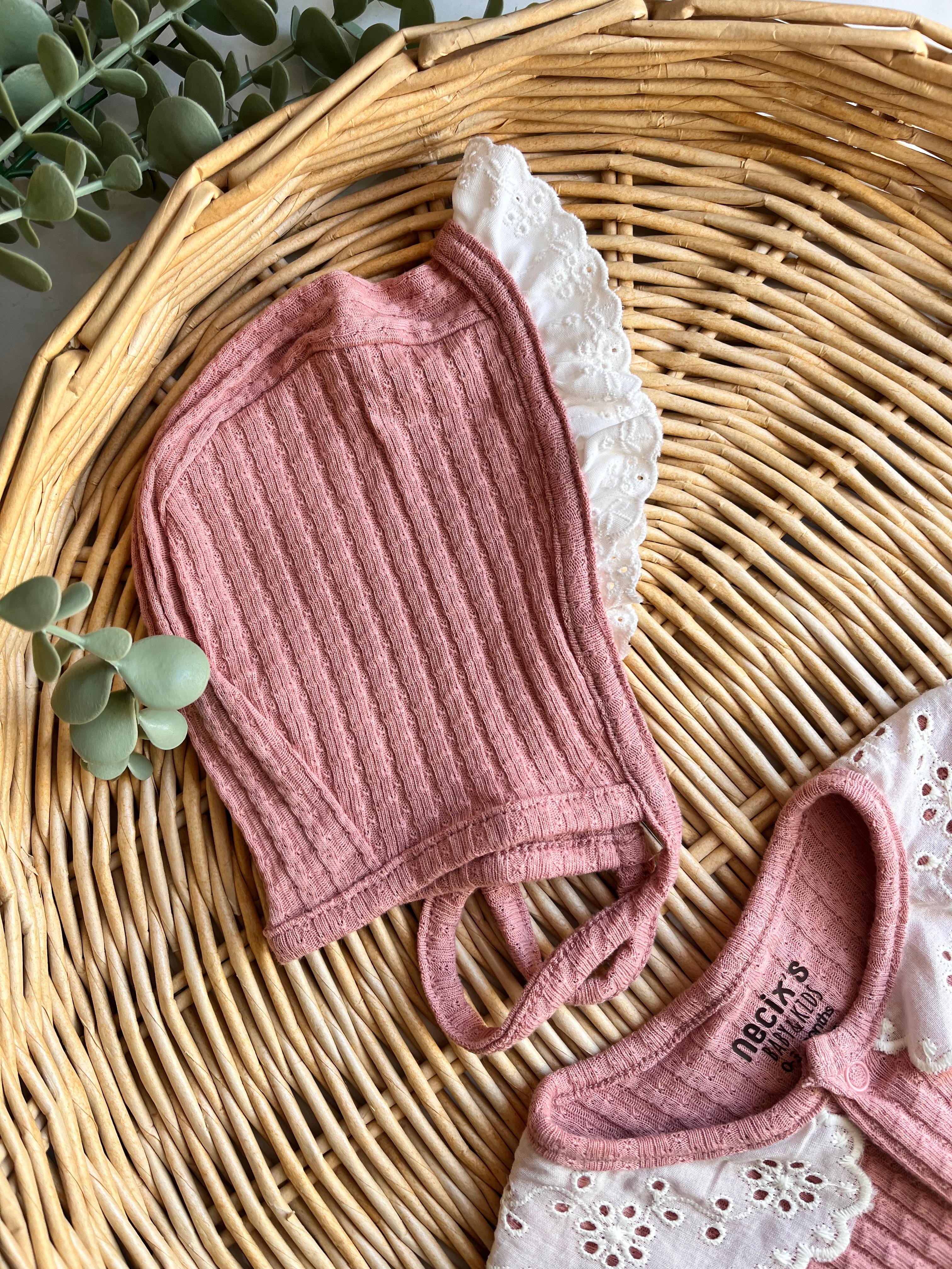 Fisto Yakalı Çiçek Buketi Nakışlı 5'li Yenidoğan Set 