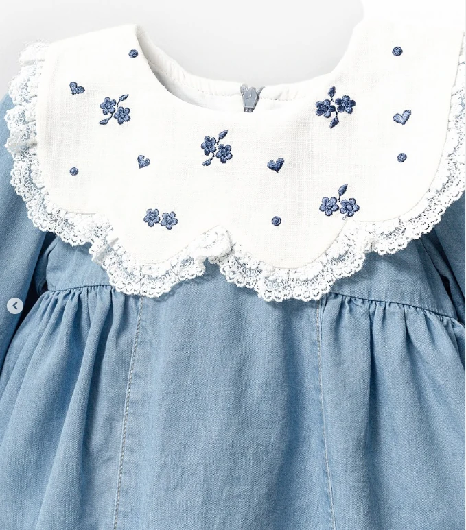 Çiçek Kalp Nakış Yakalı Kot Elbise 