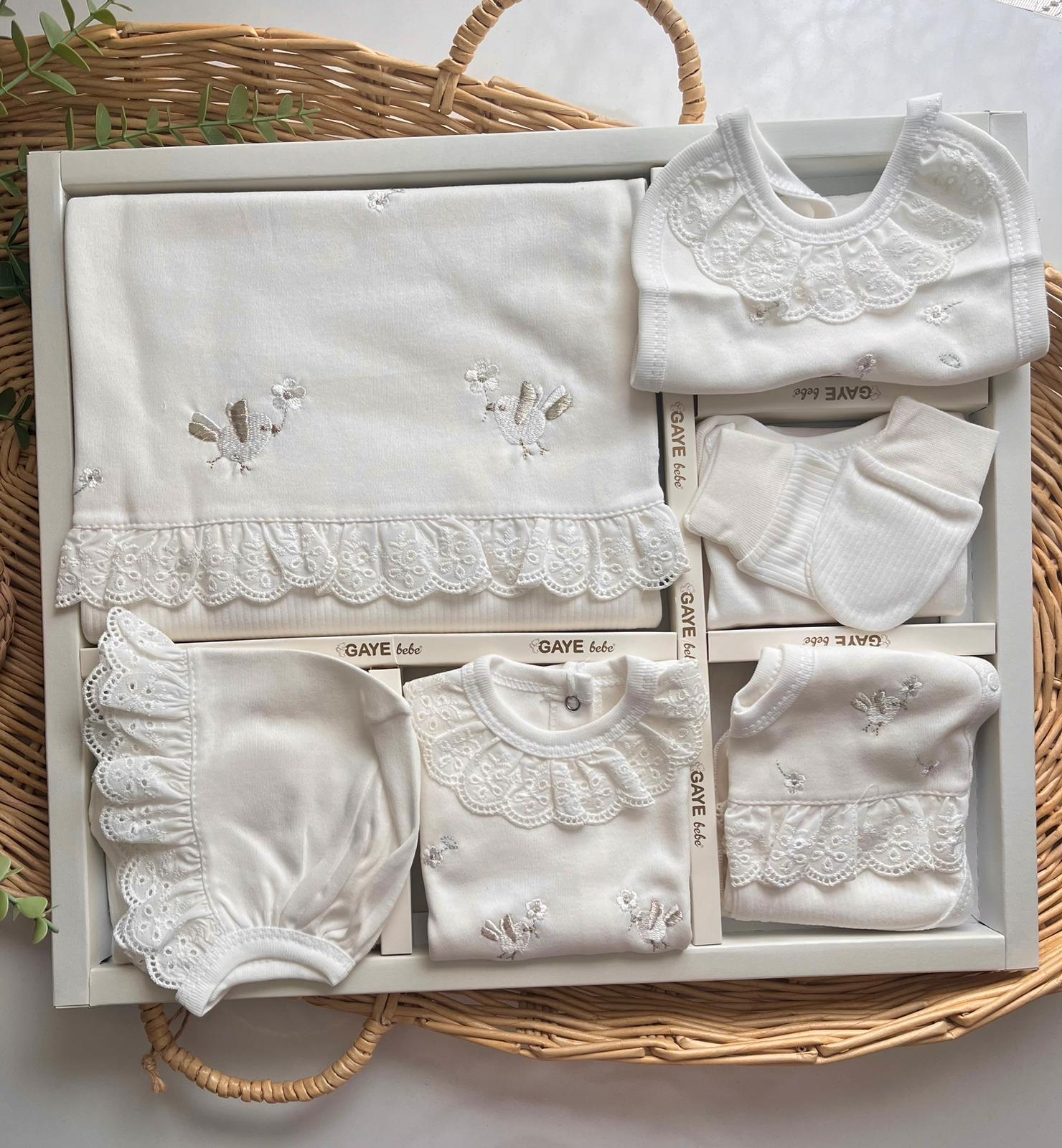 %100 Pamuk Kuş Nakışlı 10 Parça Yenidoğan Set