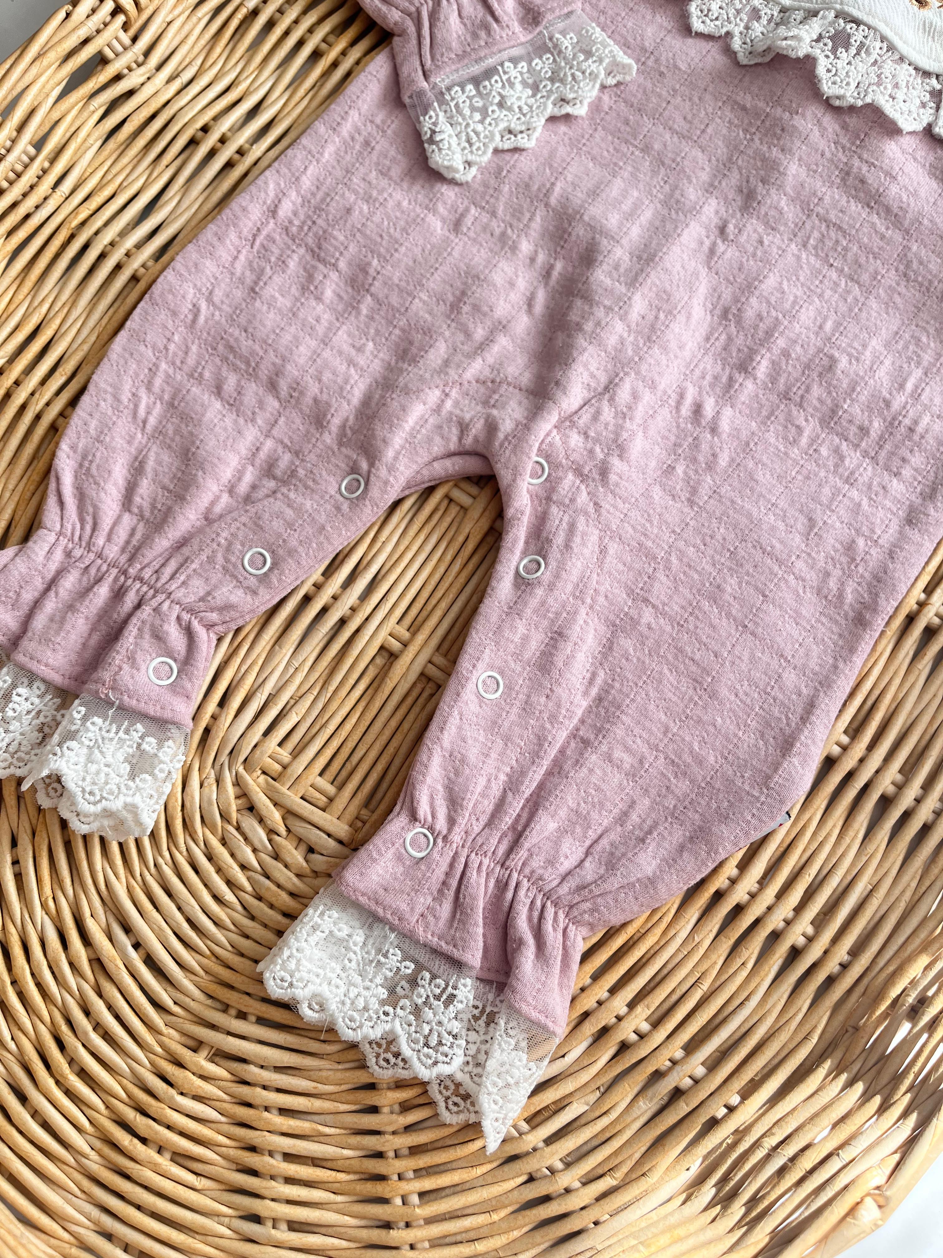 Diana Dantel Çiçek Nakış Yaka Kol Detay Tulum Lila