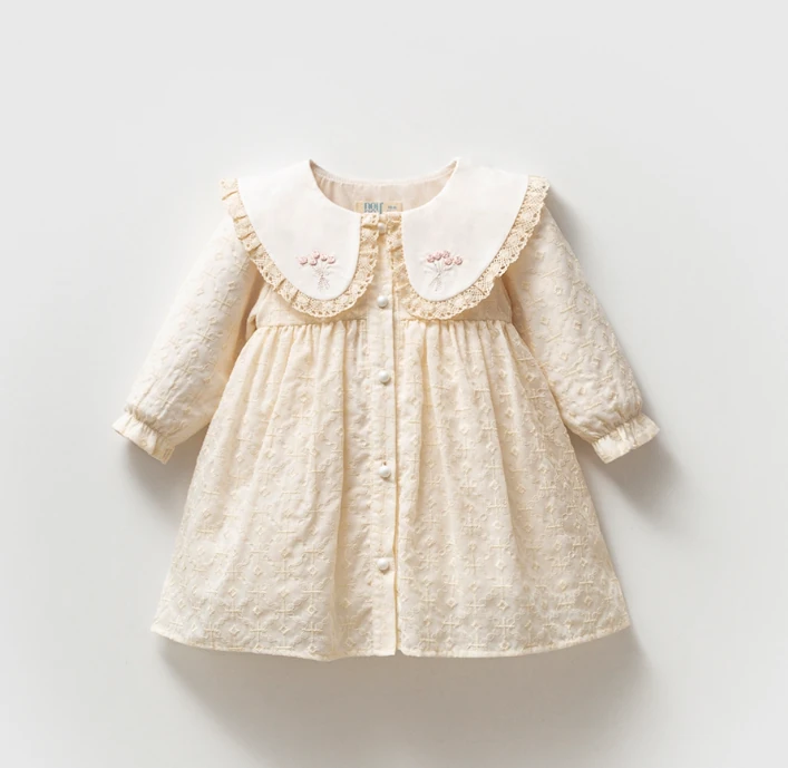 Yaka Buket Çiçek Nakışlı Premium Kumaş Düğmeli Elbise