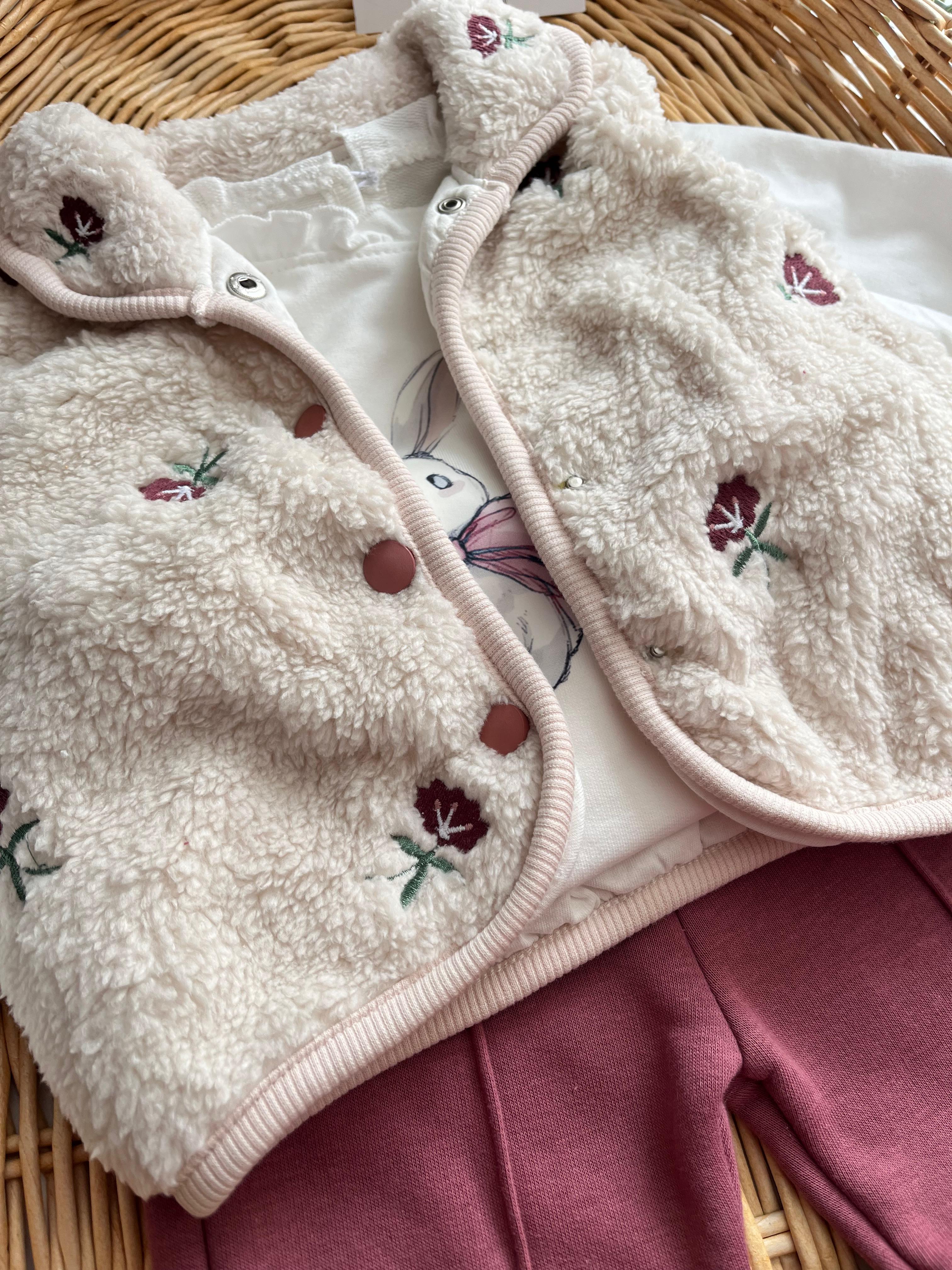 Bunny Peluş Yelekli Tshirt Alt 3'lü Takım