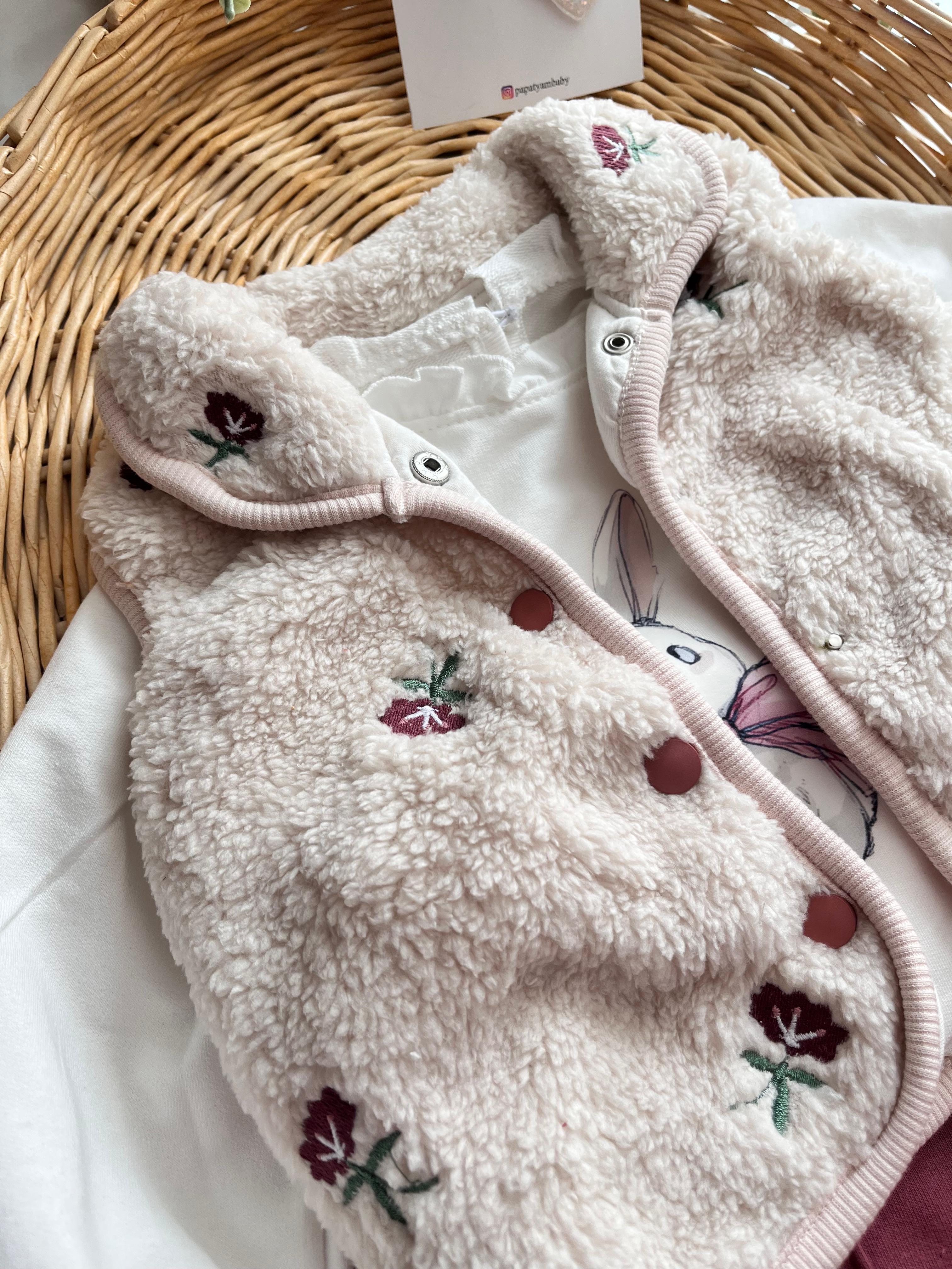 Bunny Peluş Yelekli Tshirt Alt 3'lü Takım