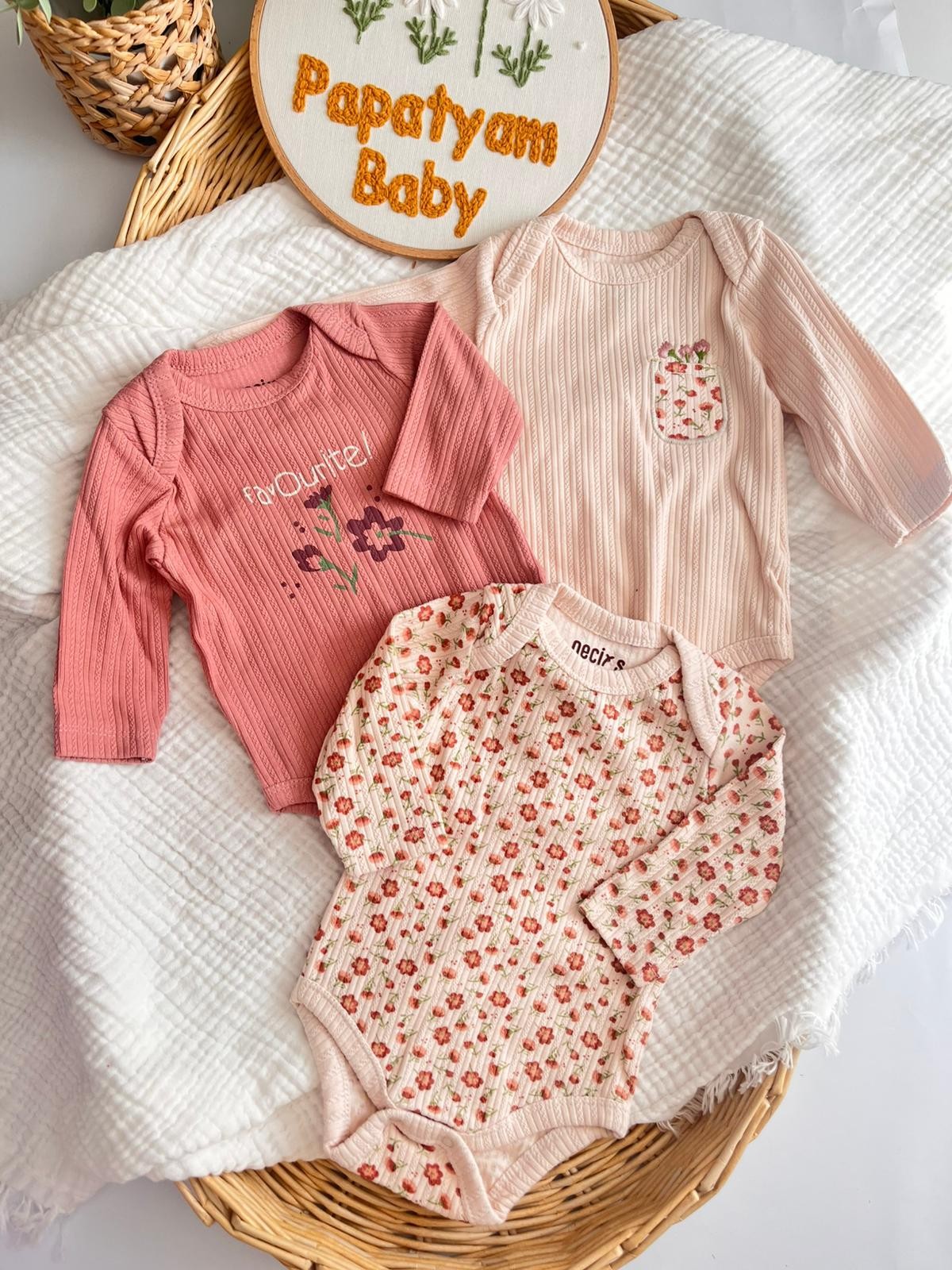 Çıtır Çiçekli 3'lü Çıtçıtlı Body