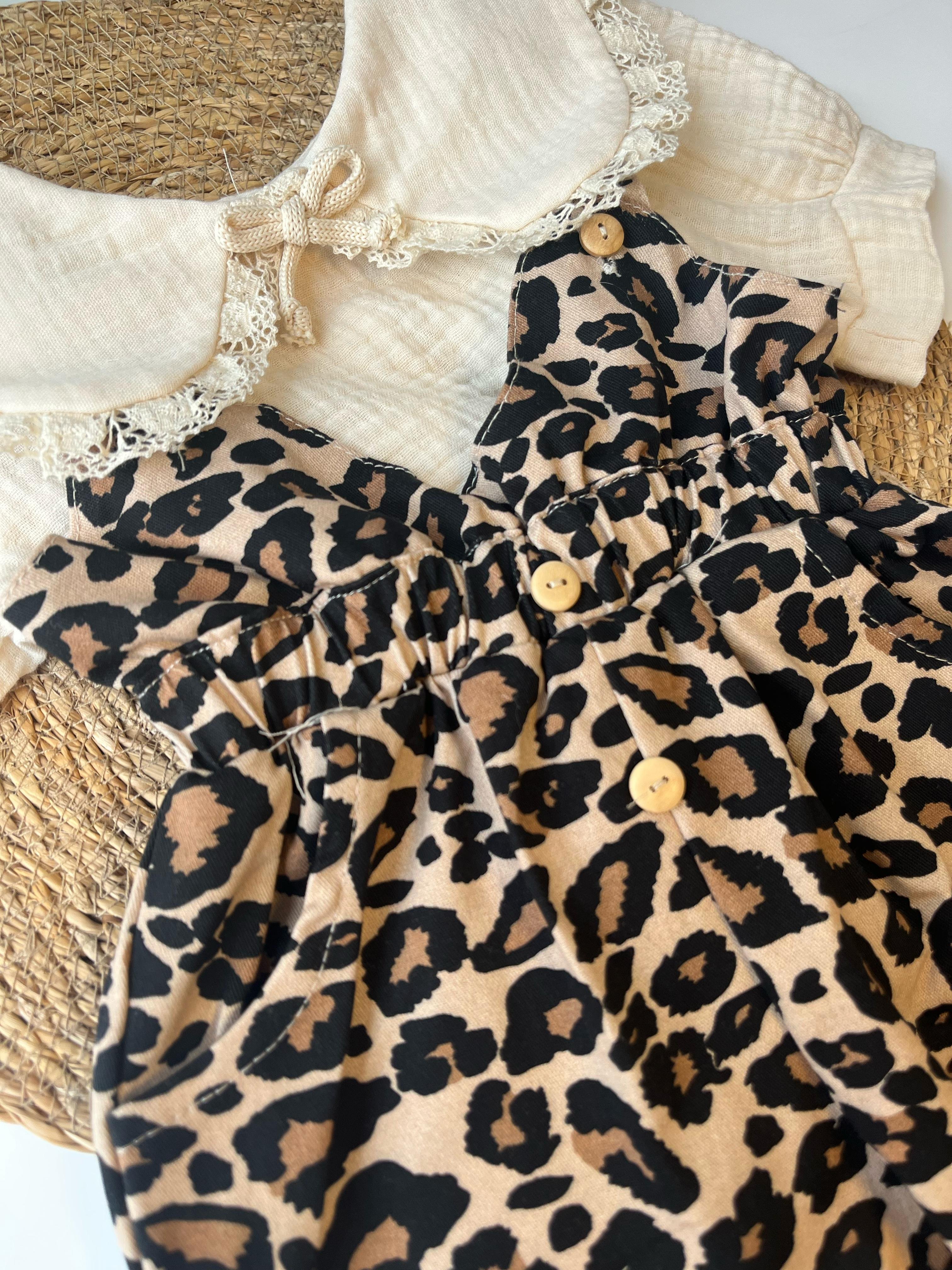 Leopar Salopet ve Bebe Yaka Müslin Tshirt