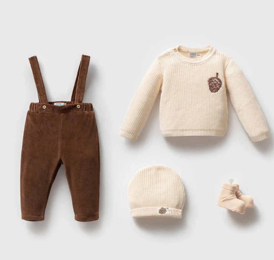 Erkek Bebek Premium Triko Kazak Salopet Şapka Patik 4'lü Set