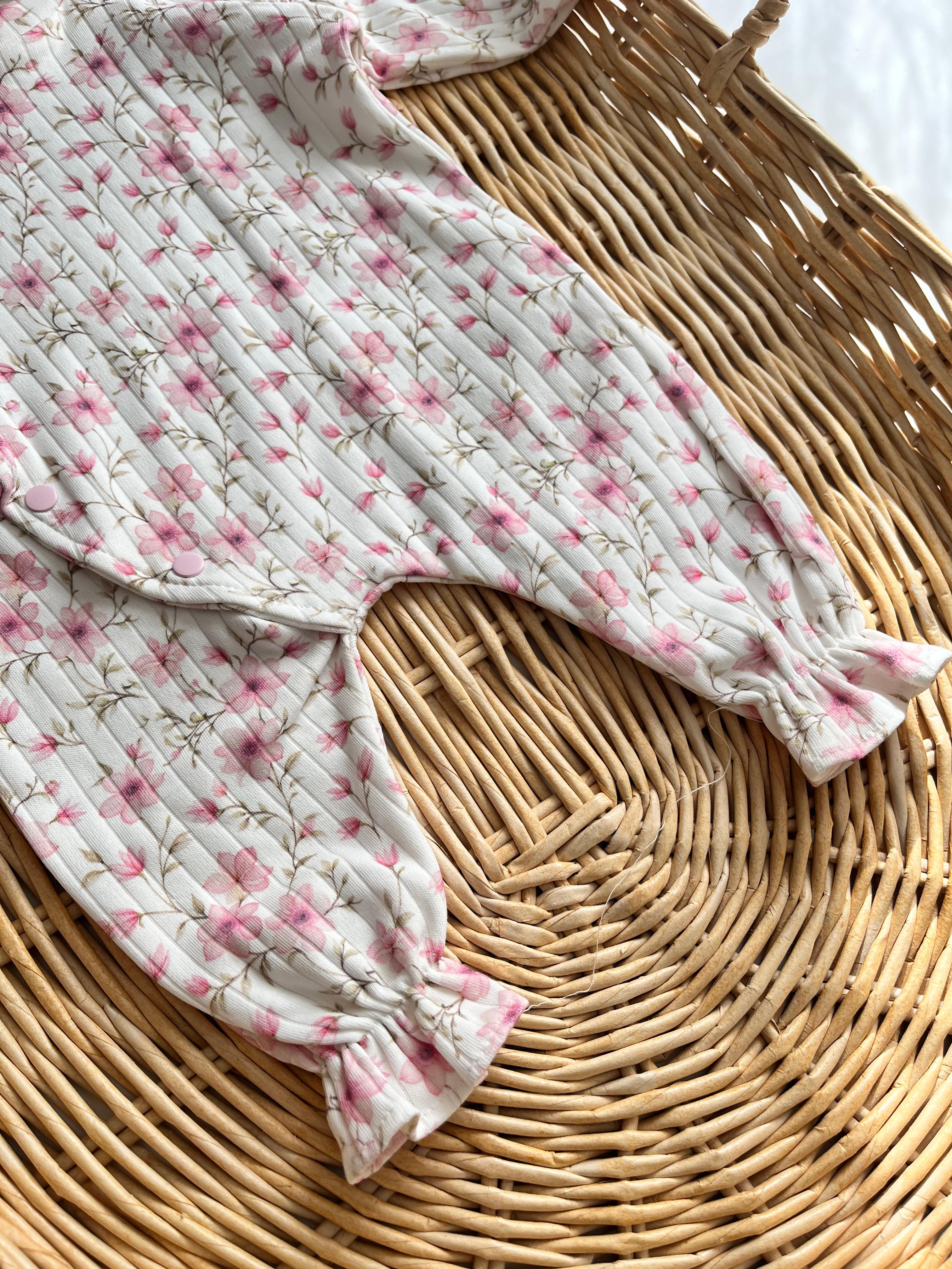 Minik Çiçek Fiyonk Detay Omuz Fisto Detaylı Pamuk Tulum