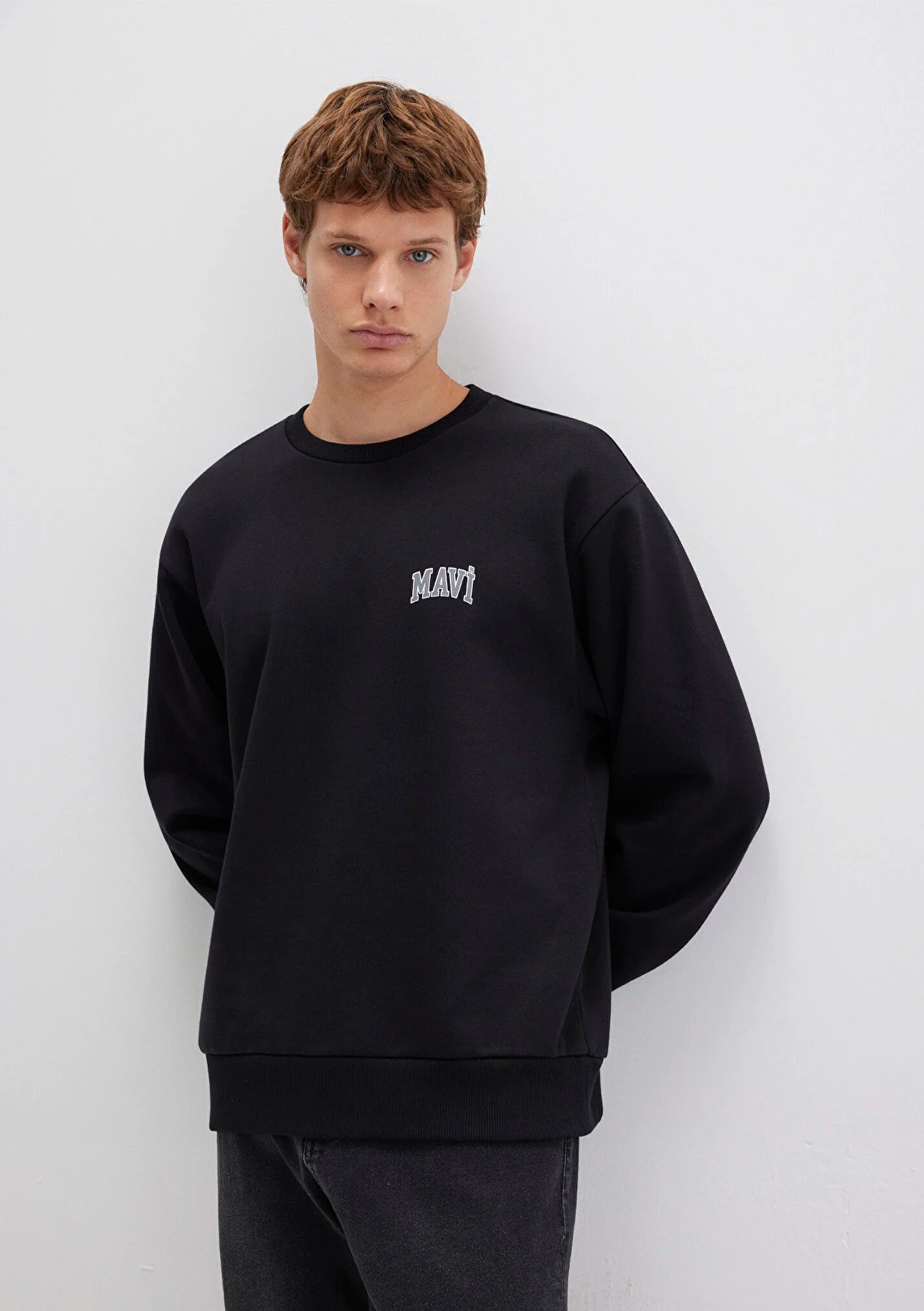 Erkek Mavi Logo Baskılı Siyah Sweatshirt 0611716-900