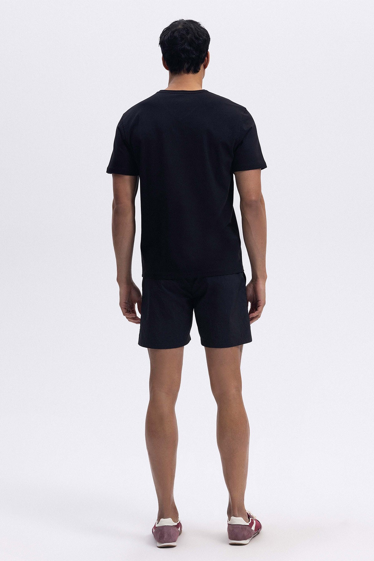 Ellesse Erkek Siyah V Yaka Tişört EM186-1-BK