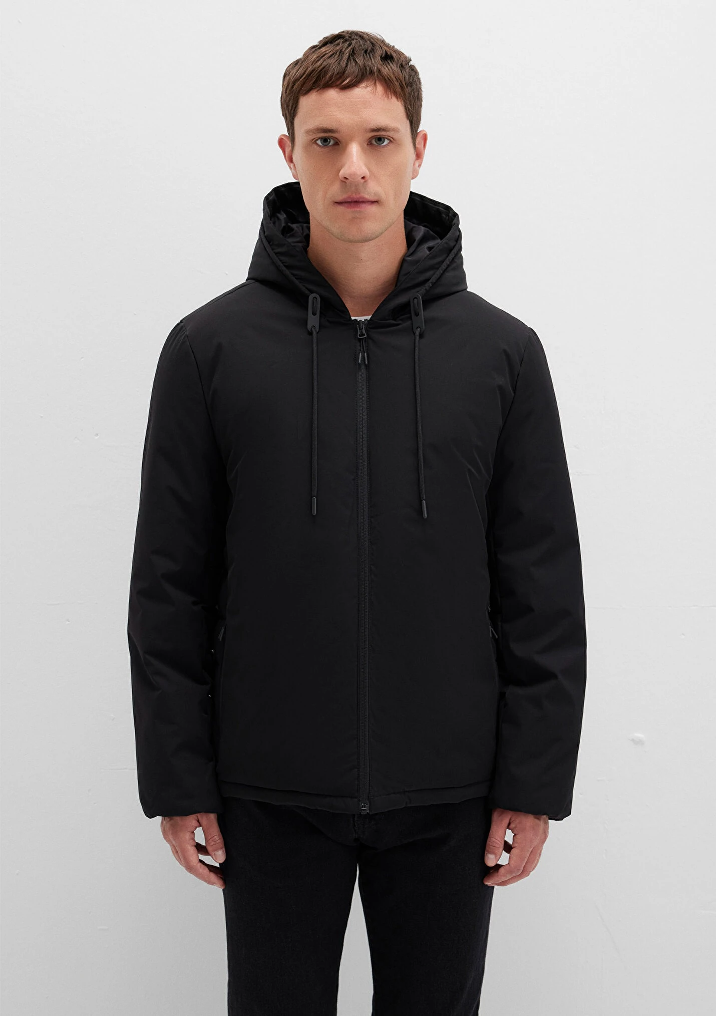 Kapüşonlu Siyah Şişme Erkek Mont 0110352-900