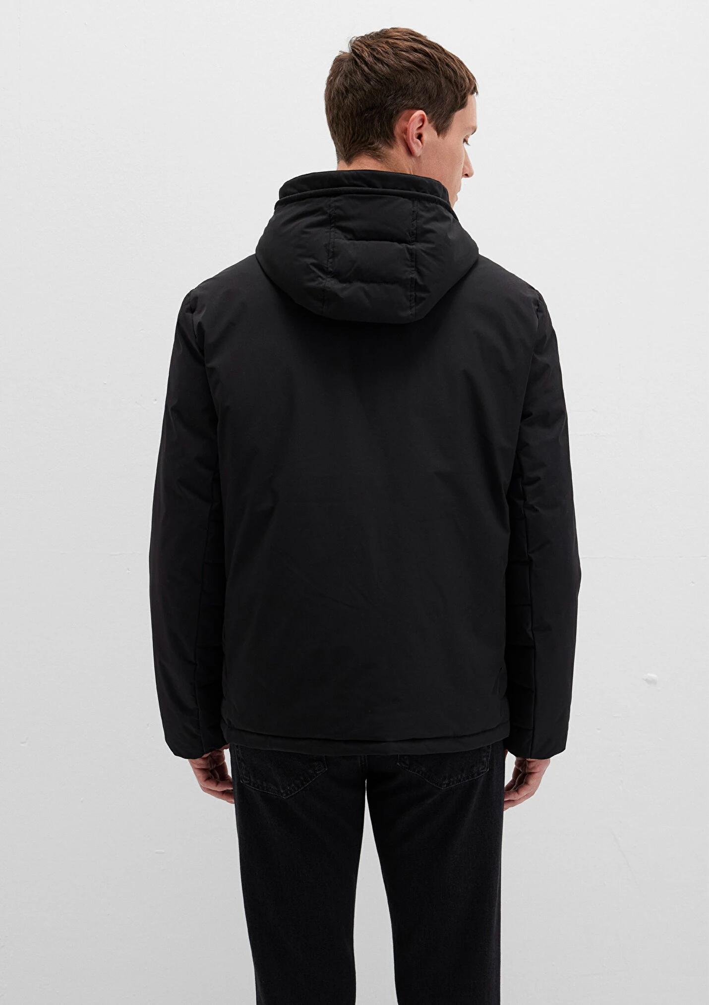 Kapüşonlu Siyah Şişme Erkek Mont 0110352-900
