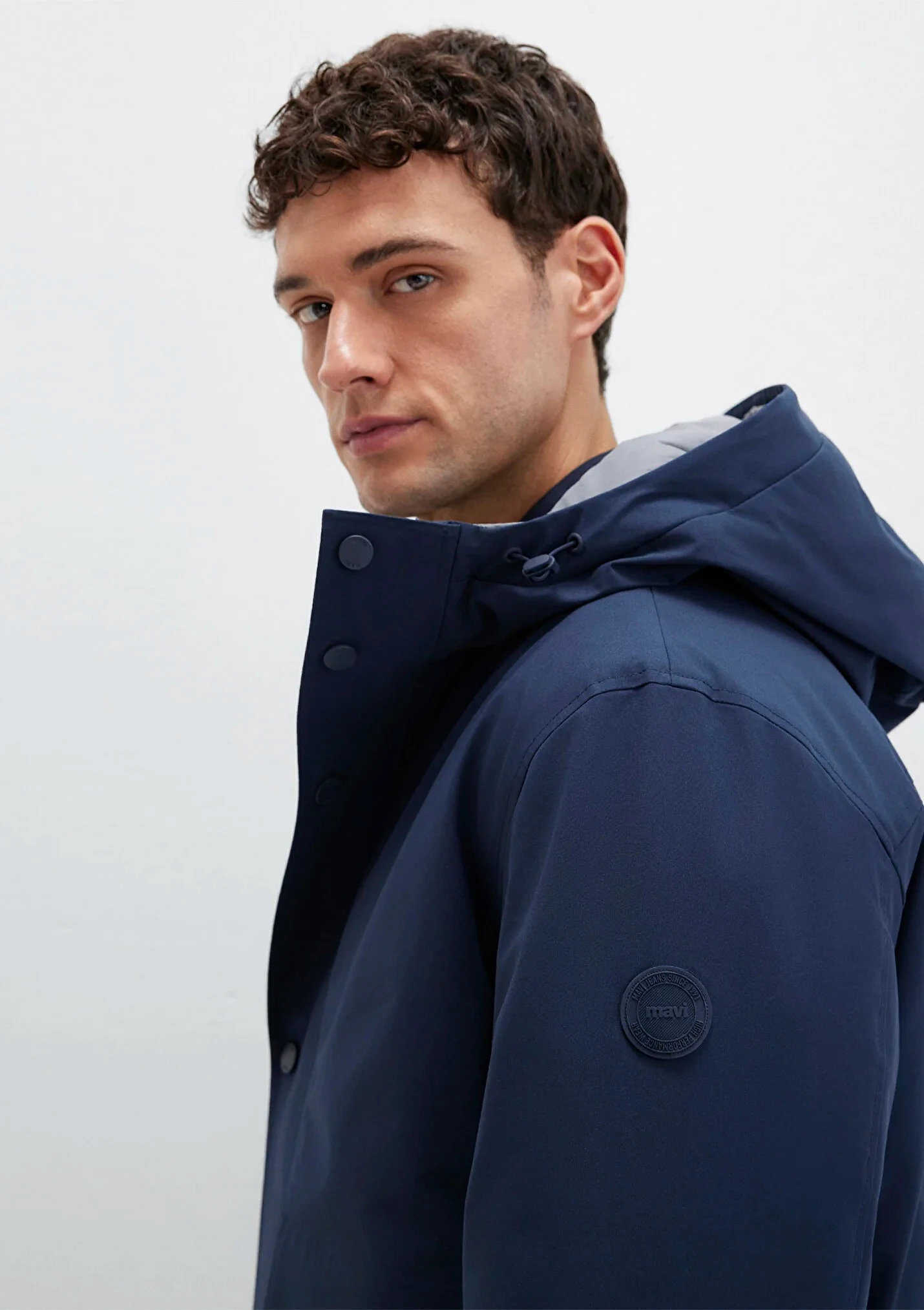 Kapüşonlu Lacivert Erkek Mont